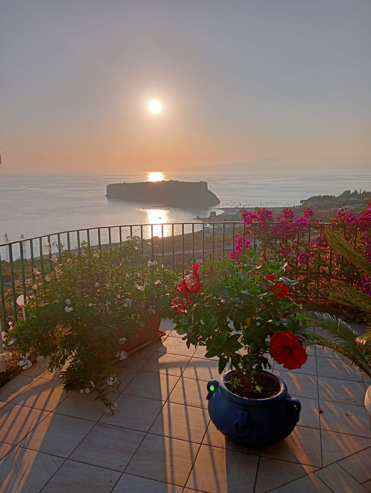 Luxurious Villa San Nicola Arcella - 360° Views, 5 Terraces, Arco Magno and Dinosaur Island.