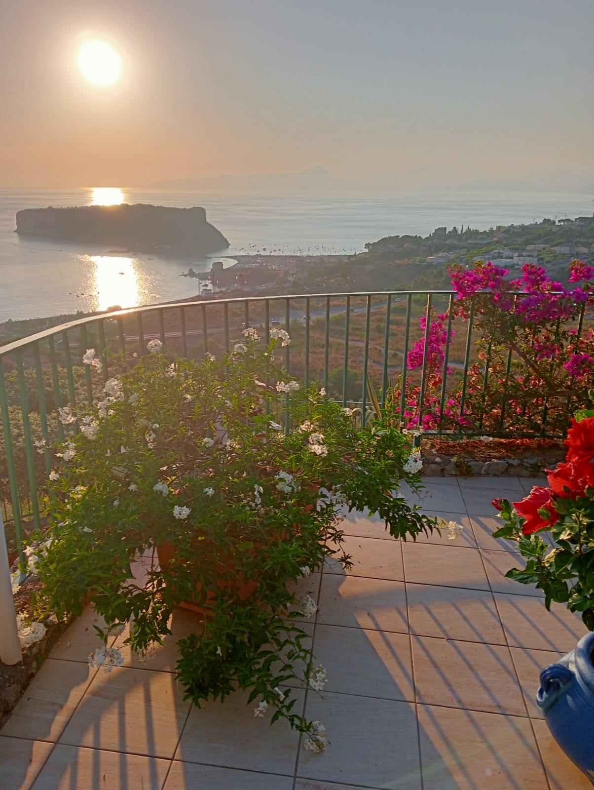 Luxurious Villa San Nicola Arcella - 360° Views, 5 Terraces, Arco Magno and Dinosaur Island.