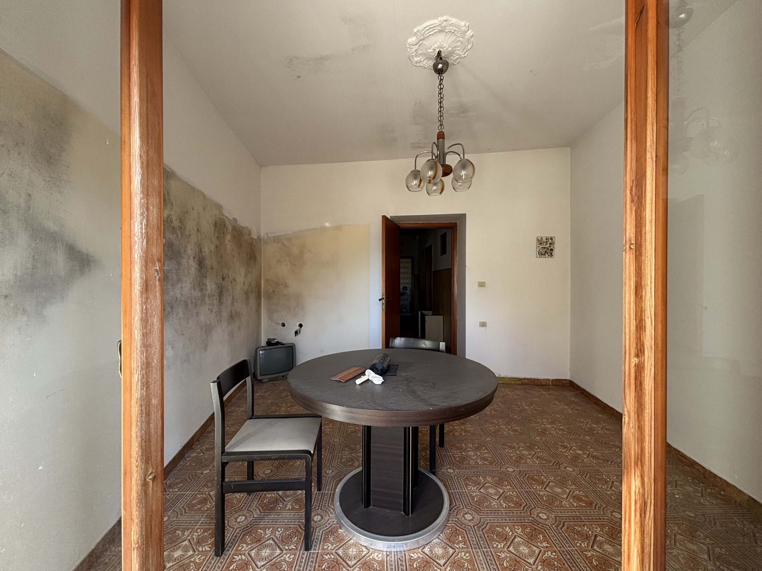 Orsomarso development - House to be renovated, Additional building, Basement, Close to Pollino Rafting.