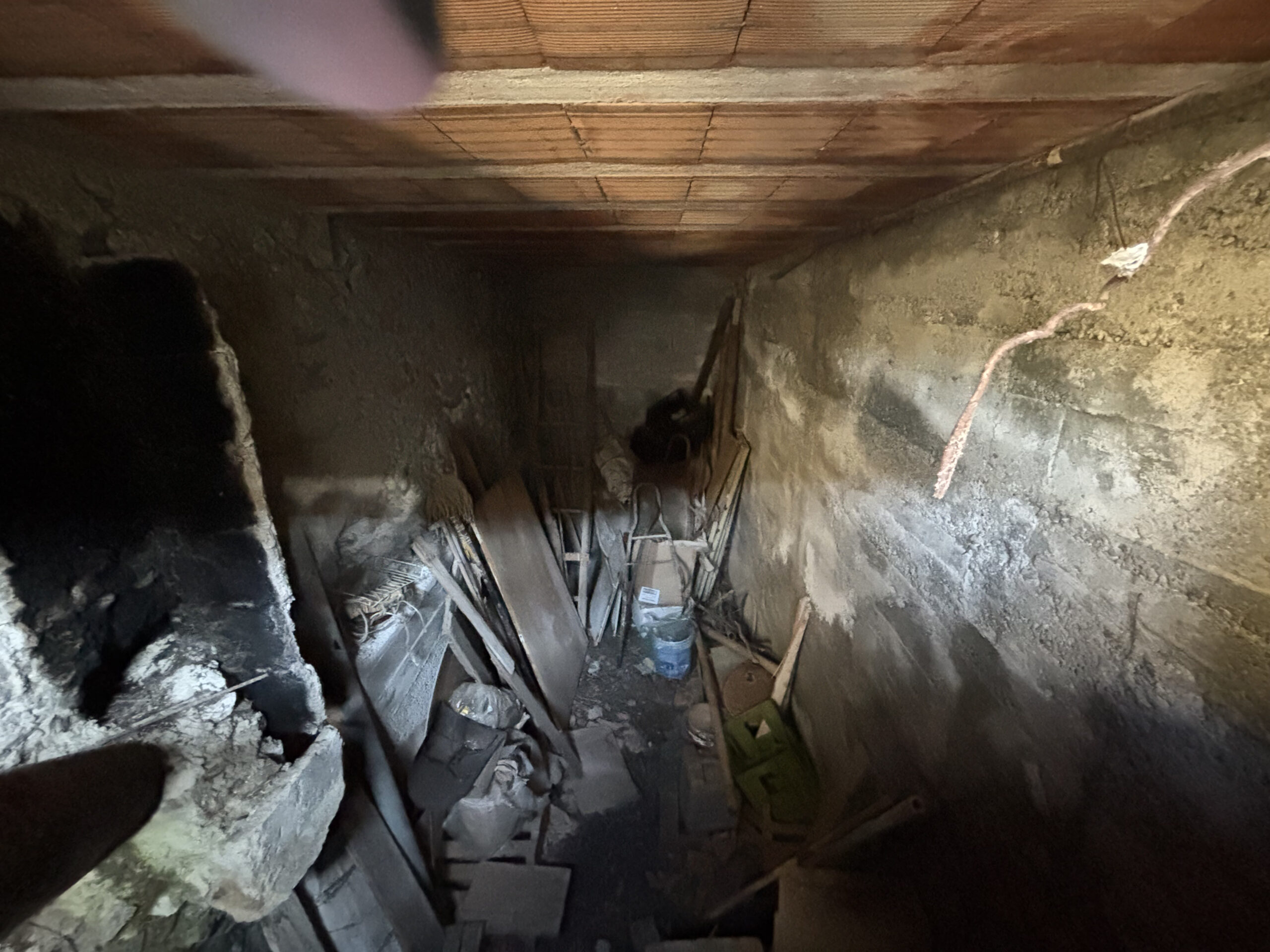 Orsomarso development - House to be renovated, Additional building, Basement, Close to Pollino Rafting.