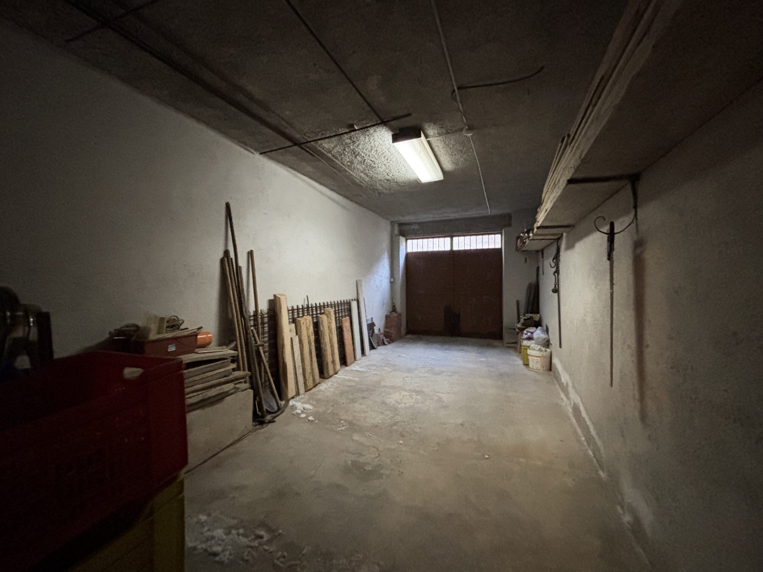 Villa 200m² Lauria Pecorone - Plot 4000m², 2 Kitchens, Fireplaces, Close to Lago Sirino and Pollino.