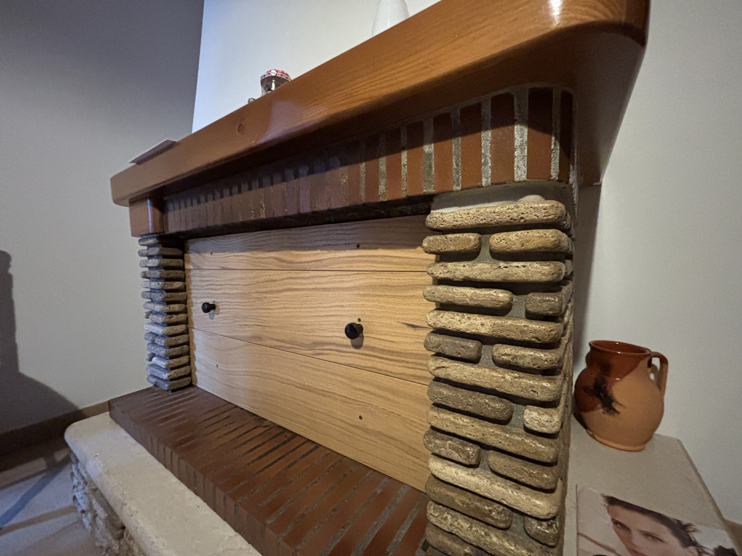 Villa 200m² Lauria Pecorone - Plot 4000m², 2 Kitchens, Fireplaces, Close to Lago Sirino and Pollino.