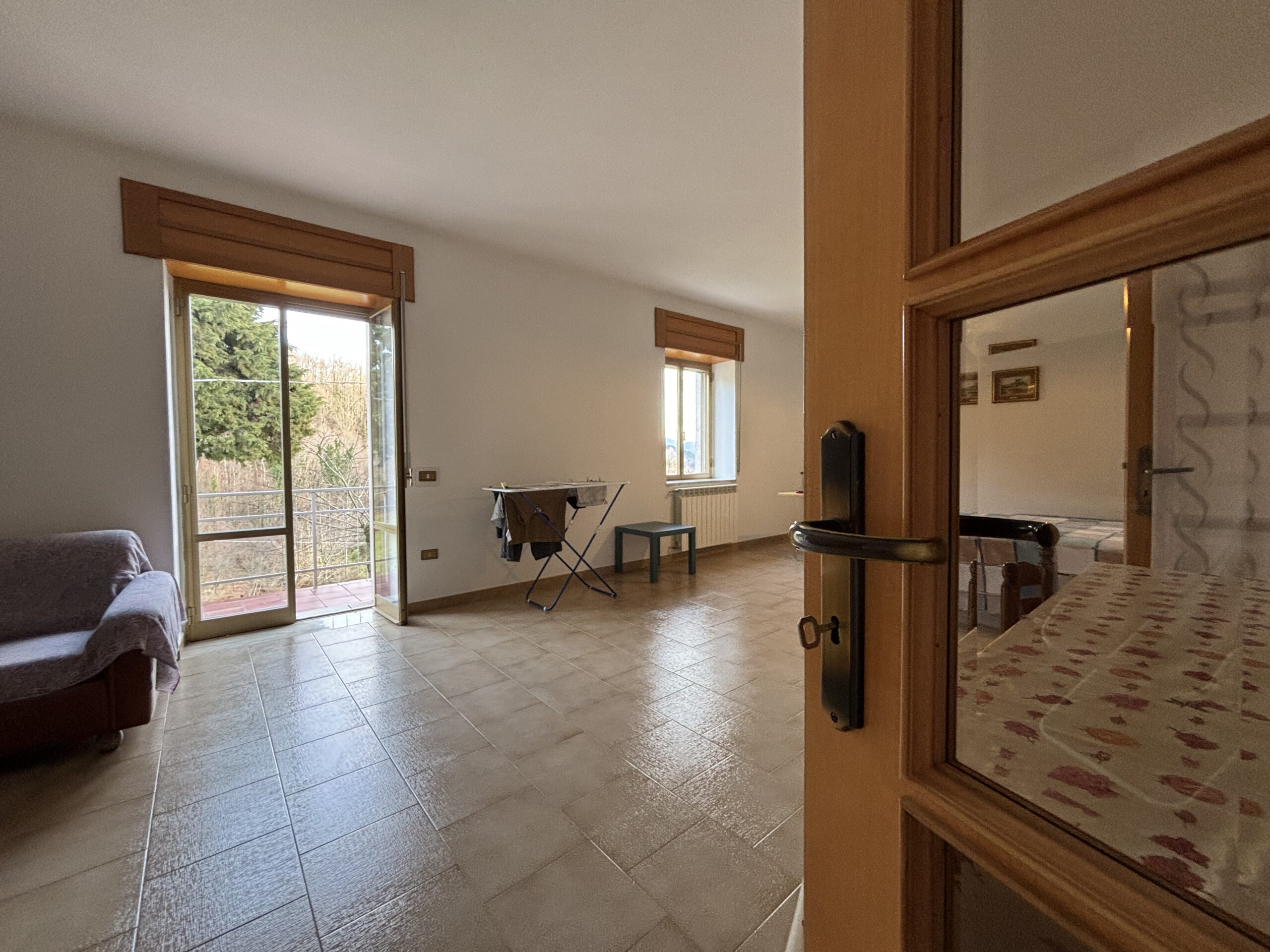 Villa 200m² Lauria Pecorone - Plot 4000m², 2 Kitchens, Fireplaces, Close to Lago Sirino and Pollino.