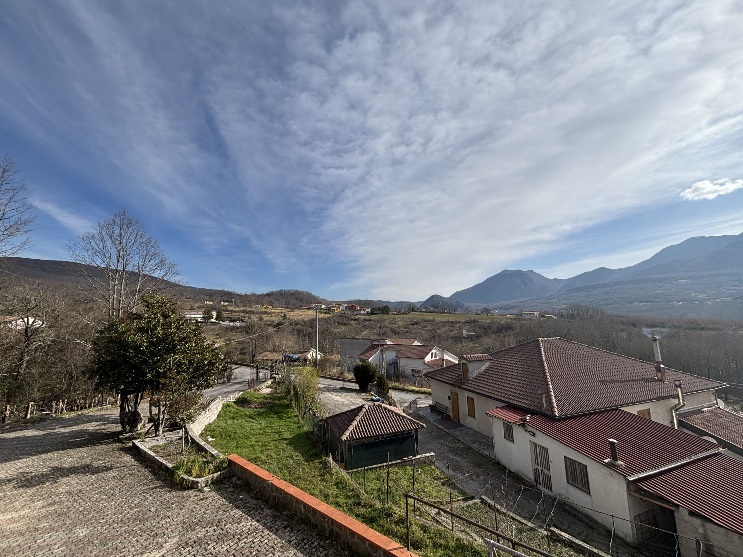 Freehold villa in Lauria-Cogliandrino.