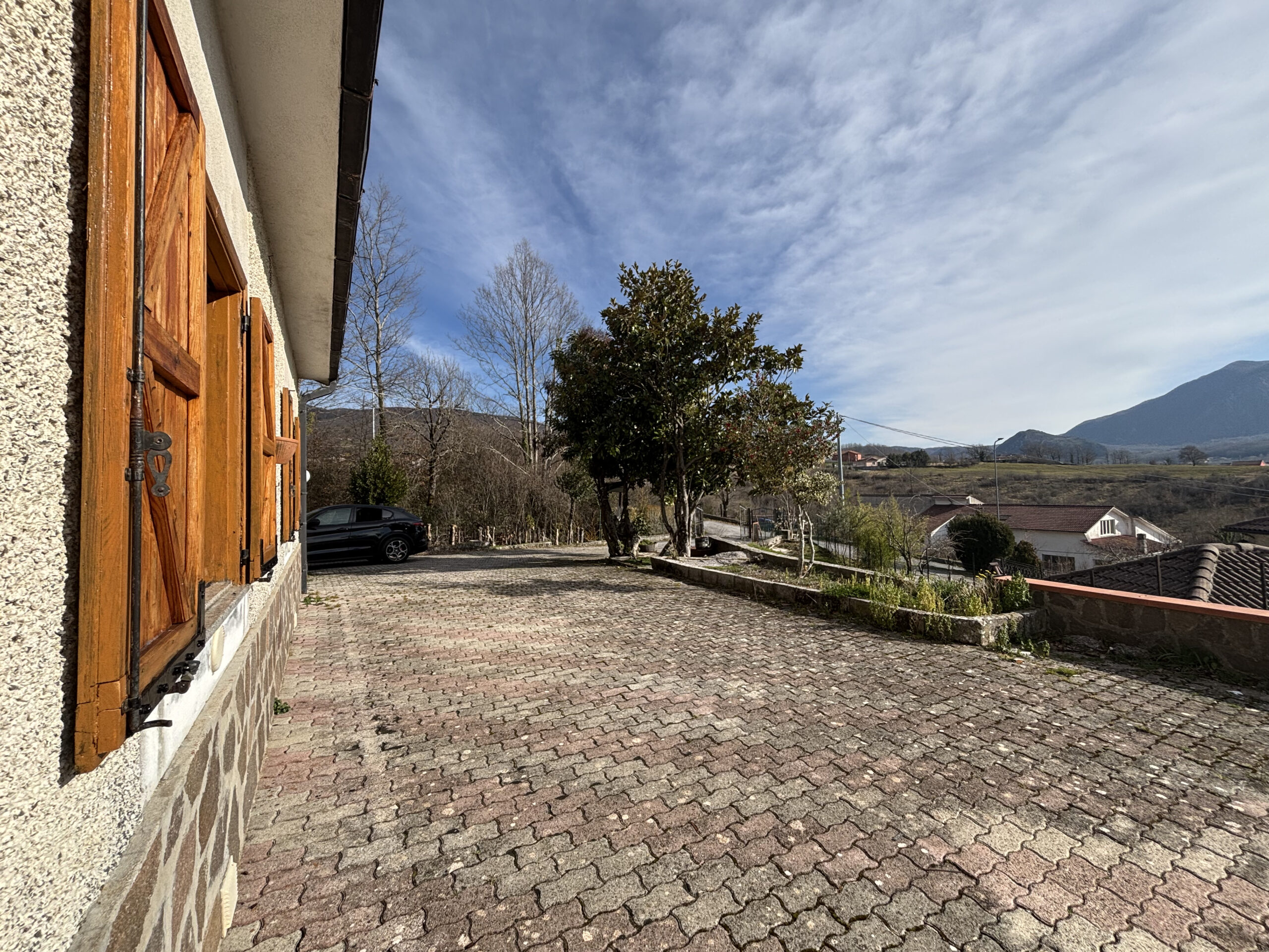 Freehold villa in Lauria-Cogliandrino.