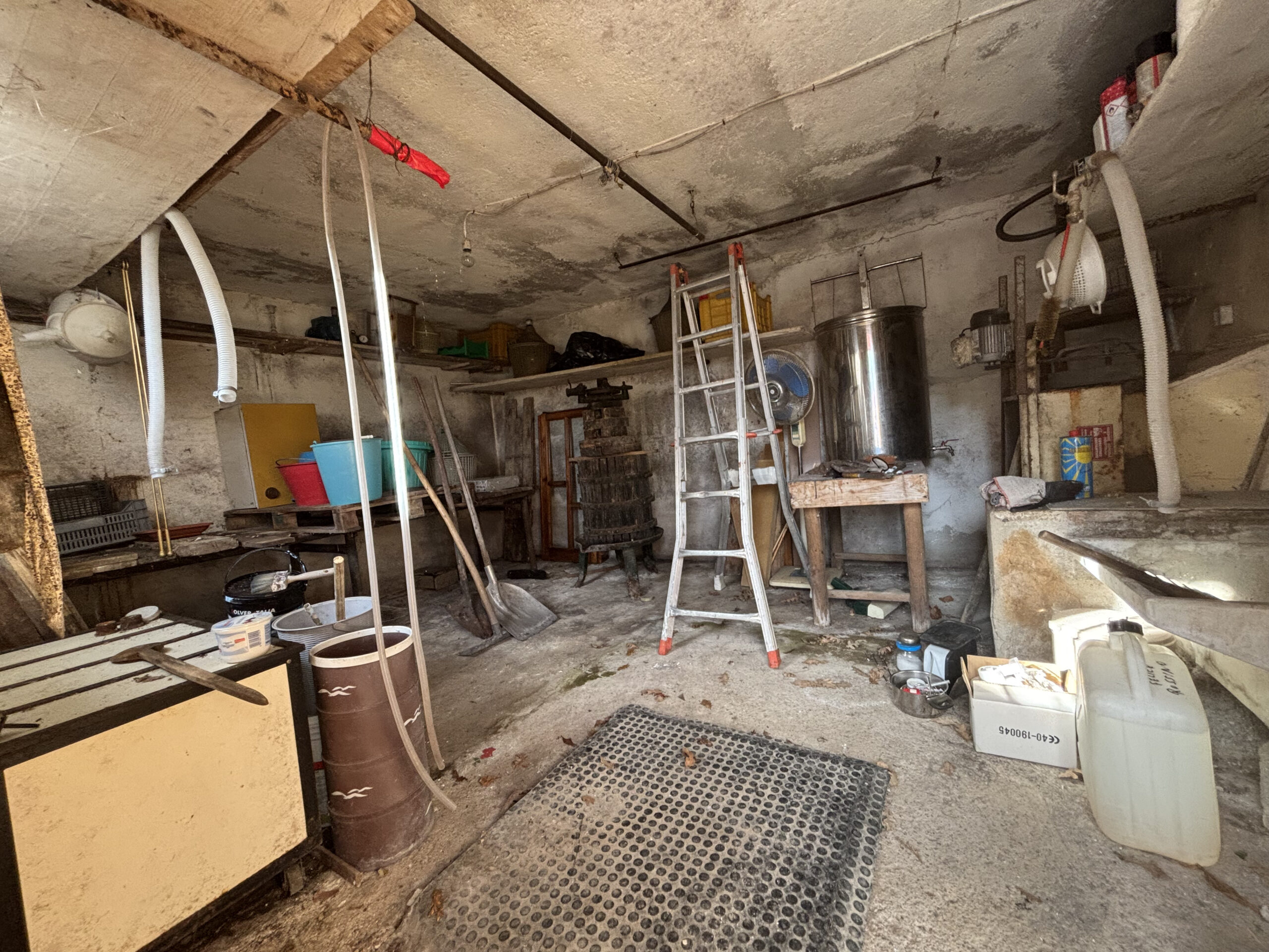 Freehold villa in Lauria-Cogliandrino.