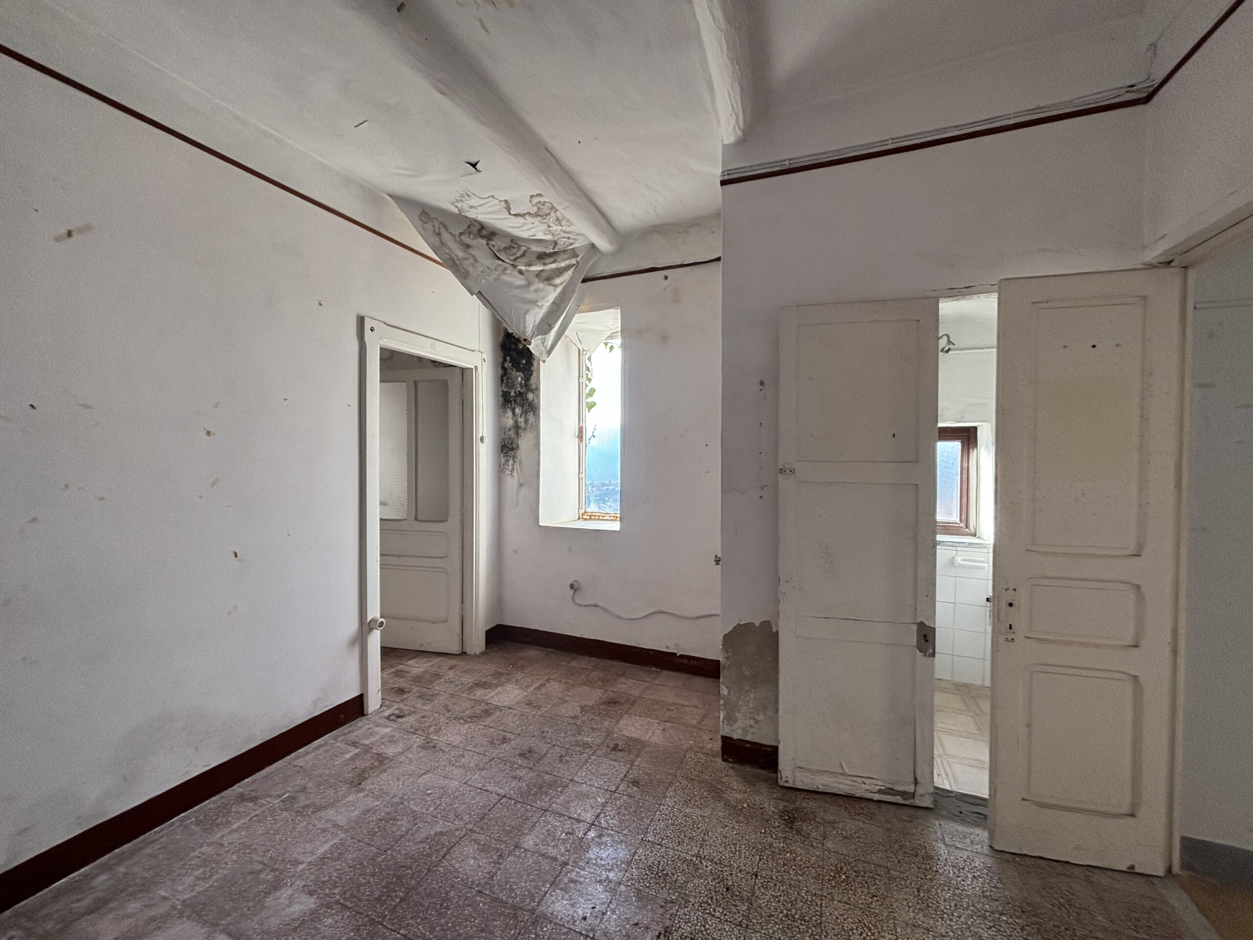 Home for Major Renovation Lauria - Investment in Historic Center with Views of the Valley and Basilicata Mountains.