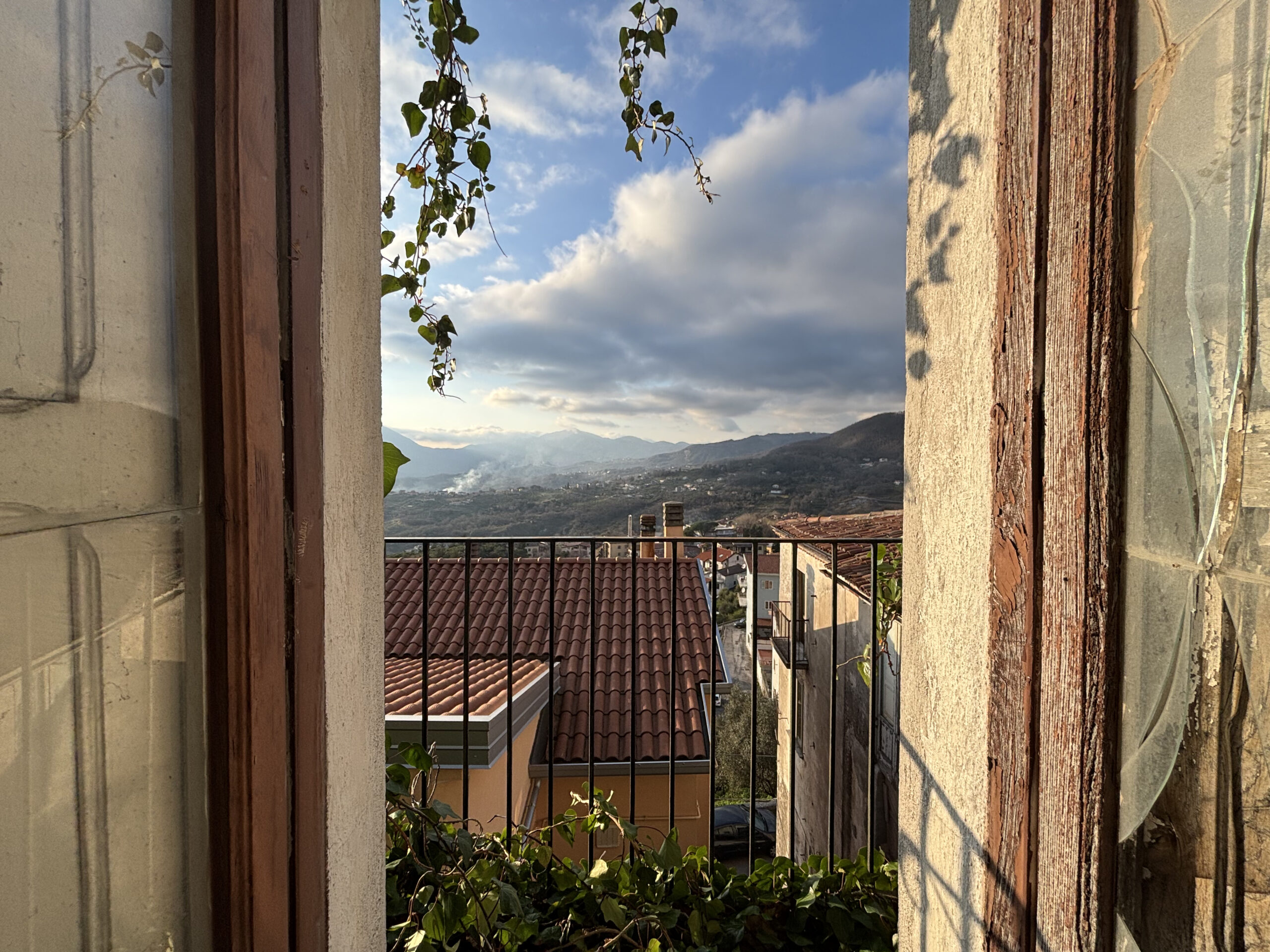 Home for Major Renovation Lauria - Investment in Historic Center with Views of the Valley and Basilicata Mountains.