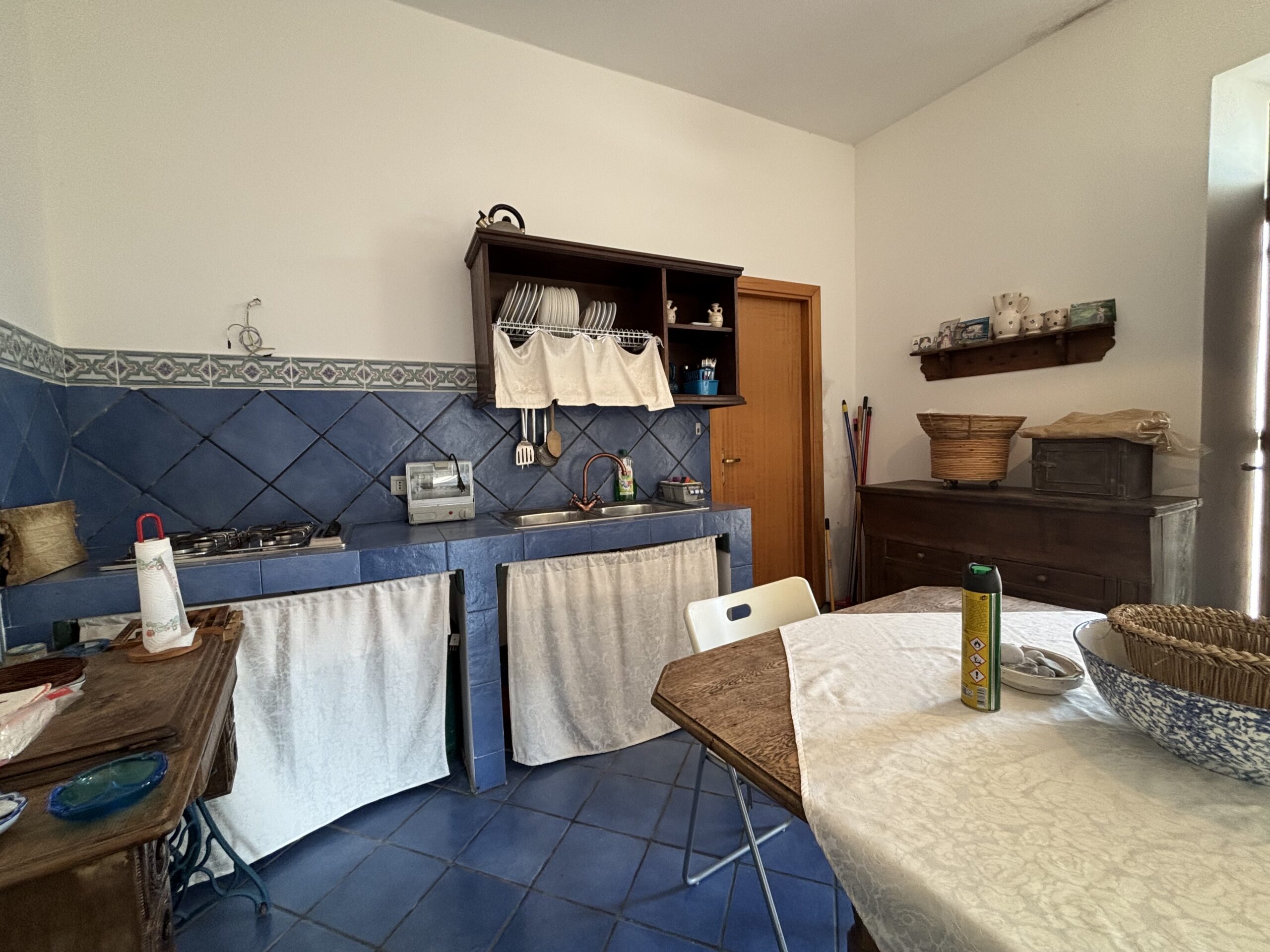 Tortora duplex flat - Medieval Centre, Tyrrhenian Sea view, Investment.