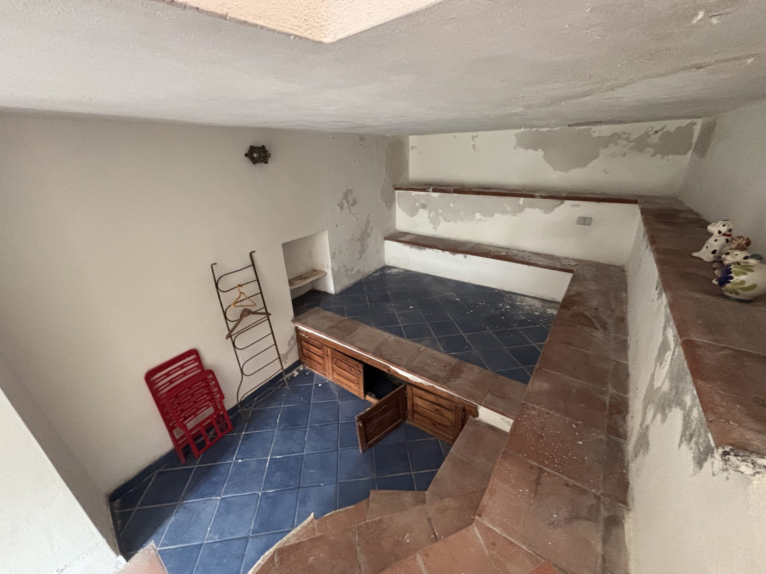 Tortora duplex flat - Medieval Centre, Tyrrhenian Sea view, Investment.