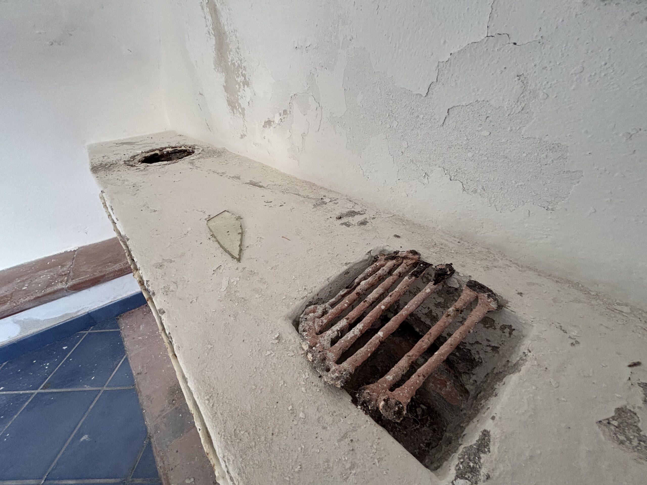 Tortora duplex flat - Medieval Centre, Tyrrhenian Sea view, Investment.