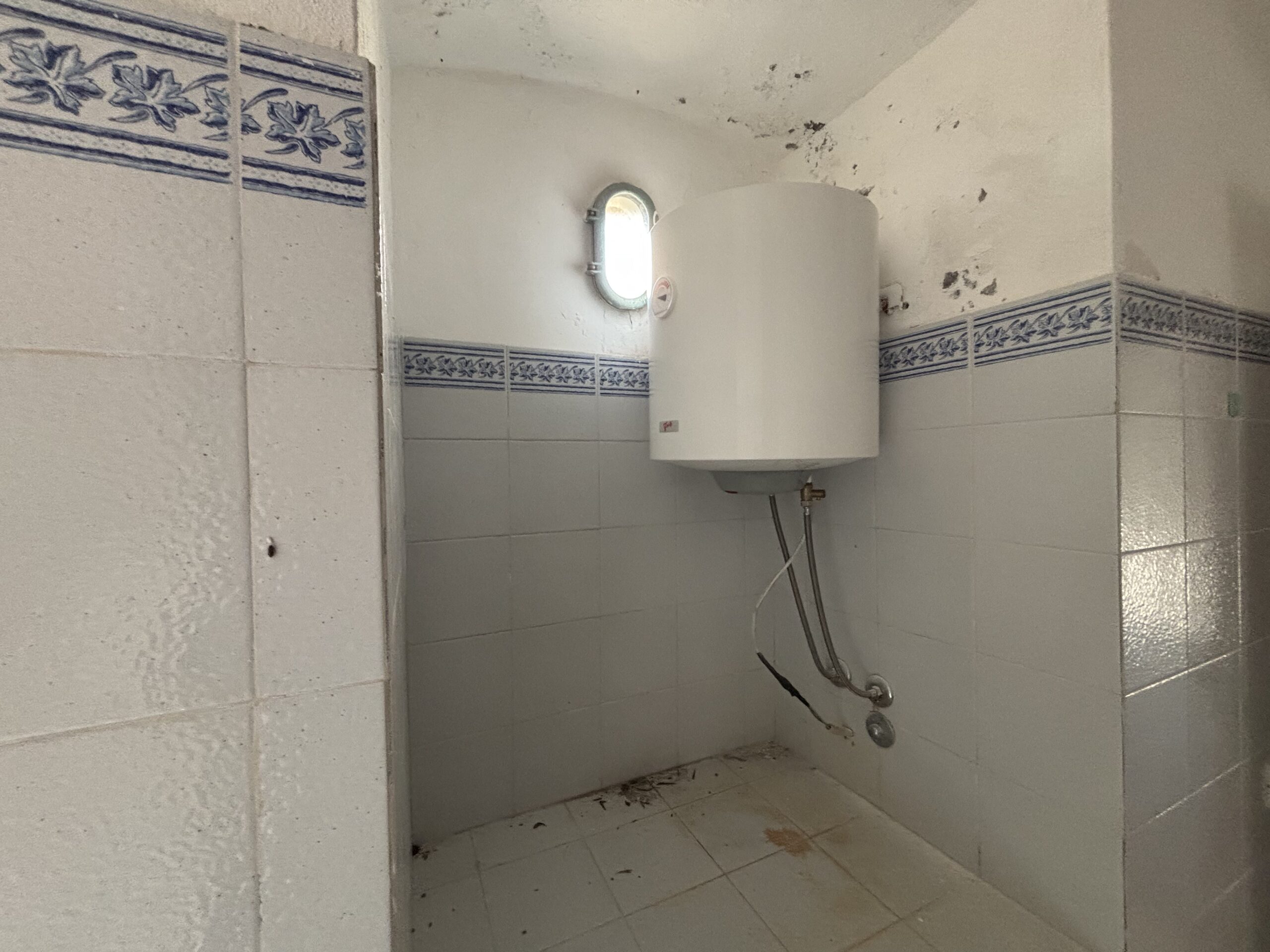 Tortora duplex flat - Medieval Centre, Tyrrhenian Sea view, Investment.