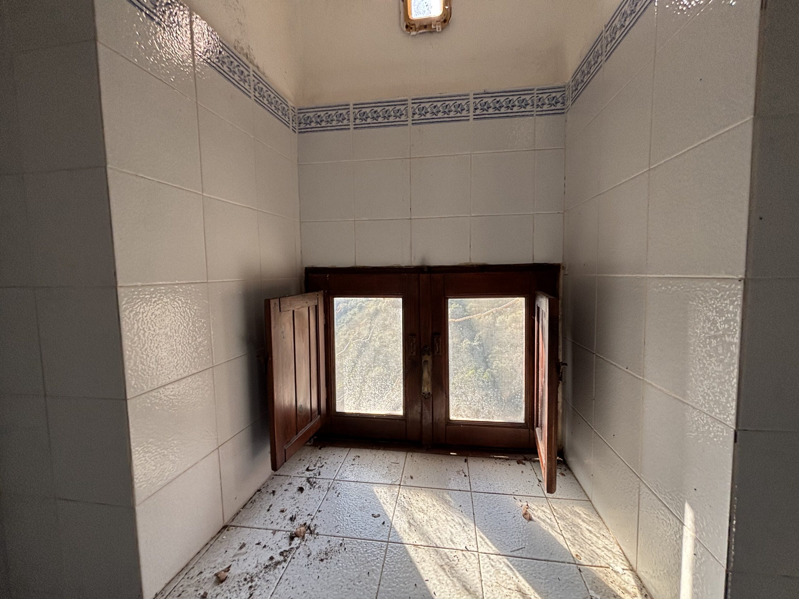 Tortora duplex flat - Medieval Centre, Tyrrhenian Sea view, Investment.