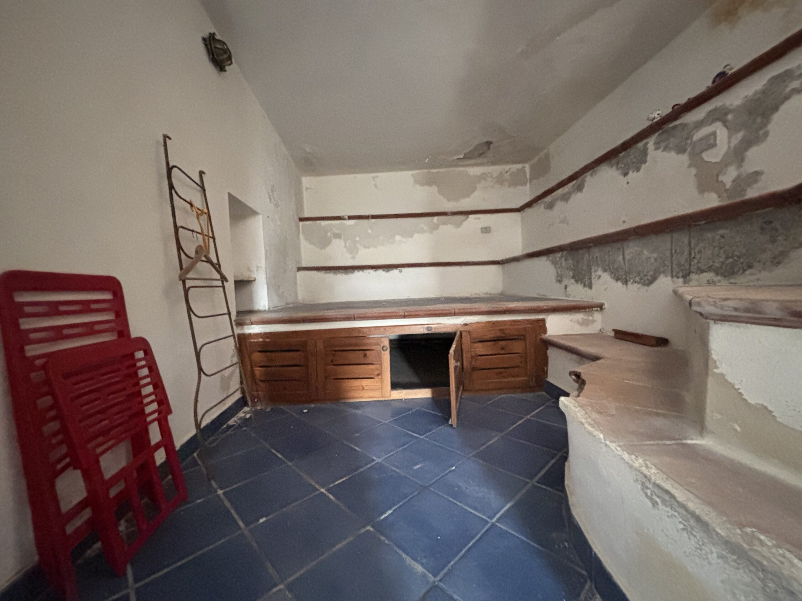 Tortora duplex flat - Medieval Centre, Tyrrhenian Sea view, Investment.