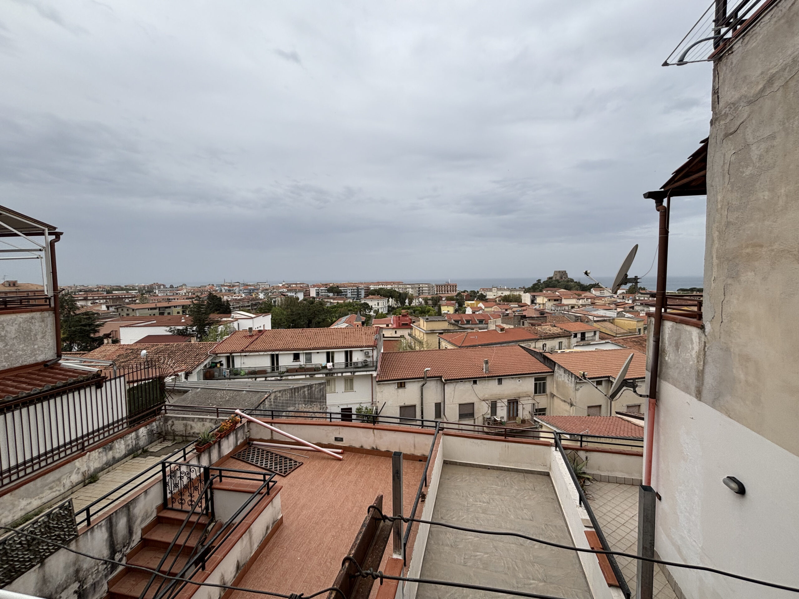 Apartment Scalea Monticello - 400m from the Beach, Sea View, 2 Bedroom Investment.