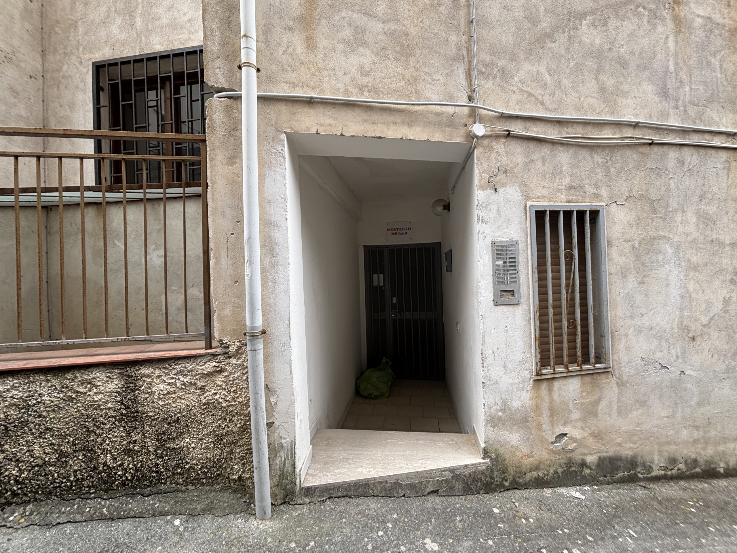 Apartment Scalea Monticello - 400m from the Beach, Sea View, 2 Bedroom Investment.