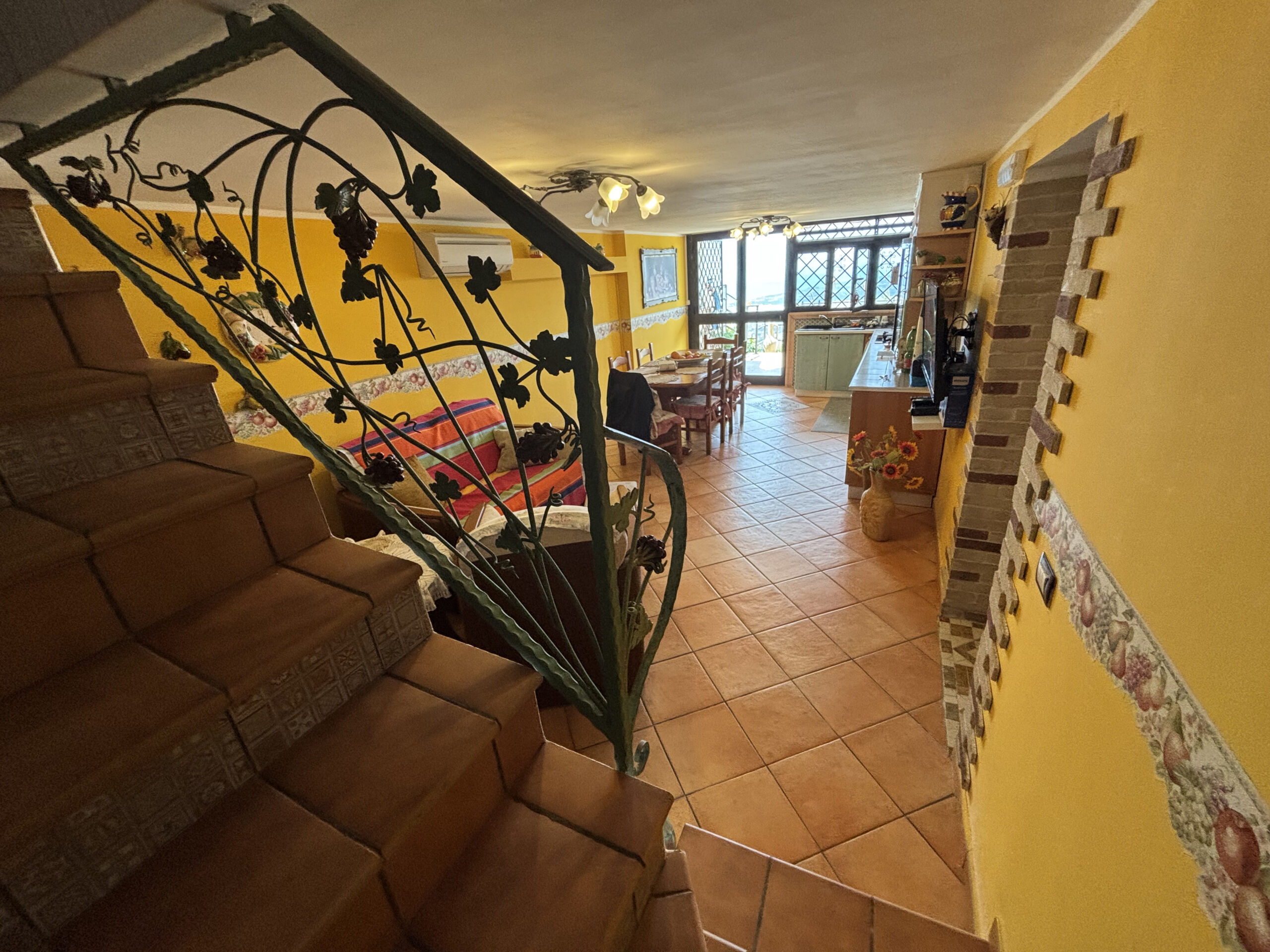 Apartment Maierà 7km from the Sea - Two Independent Apartments, View of the Cedar Riviera, Two Kitchens.