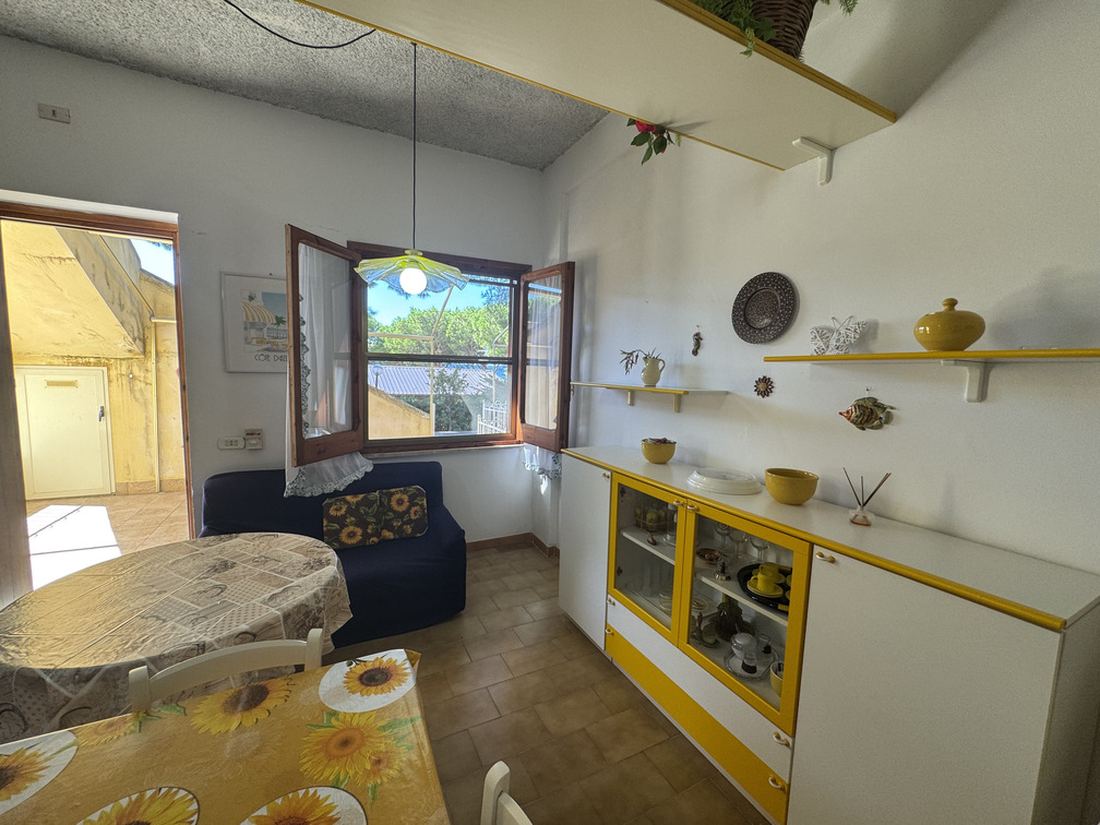 Home in San Lucido - sea view, surrounded by greenery, close to big cities.