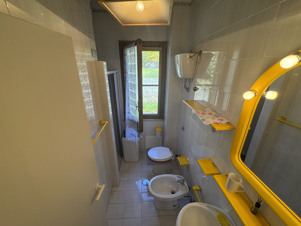 Home in San Lucido - sea view, surrounded by greenery, close to big cities.