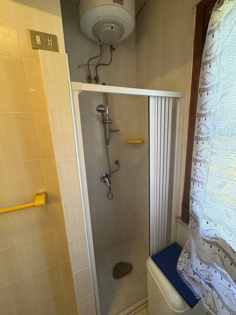 Home in San Lucido - sea view, surrounded by greenery, close to big cities.