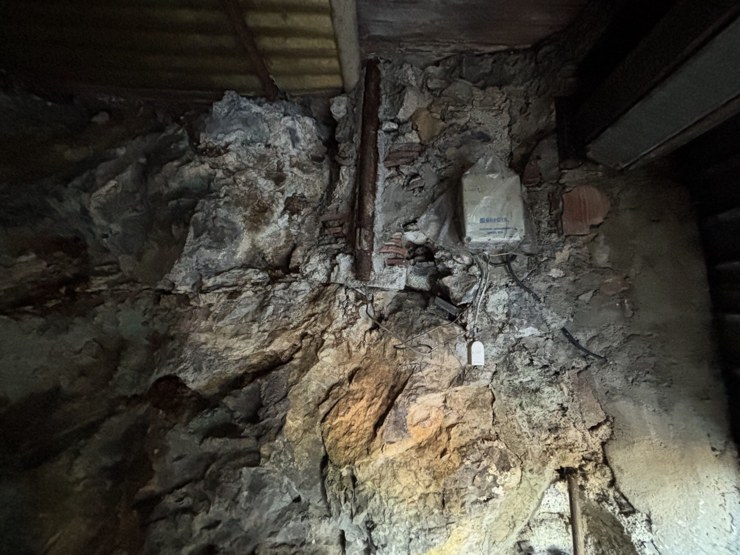 Home to Renovate Lauria - 80m², Garage Carved in Rock, View of Monte Arno Basilicata.