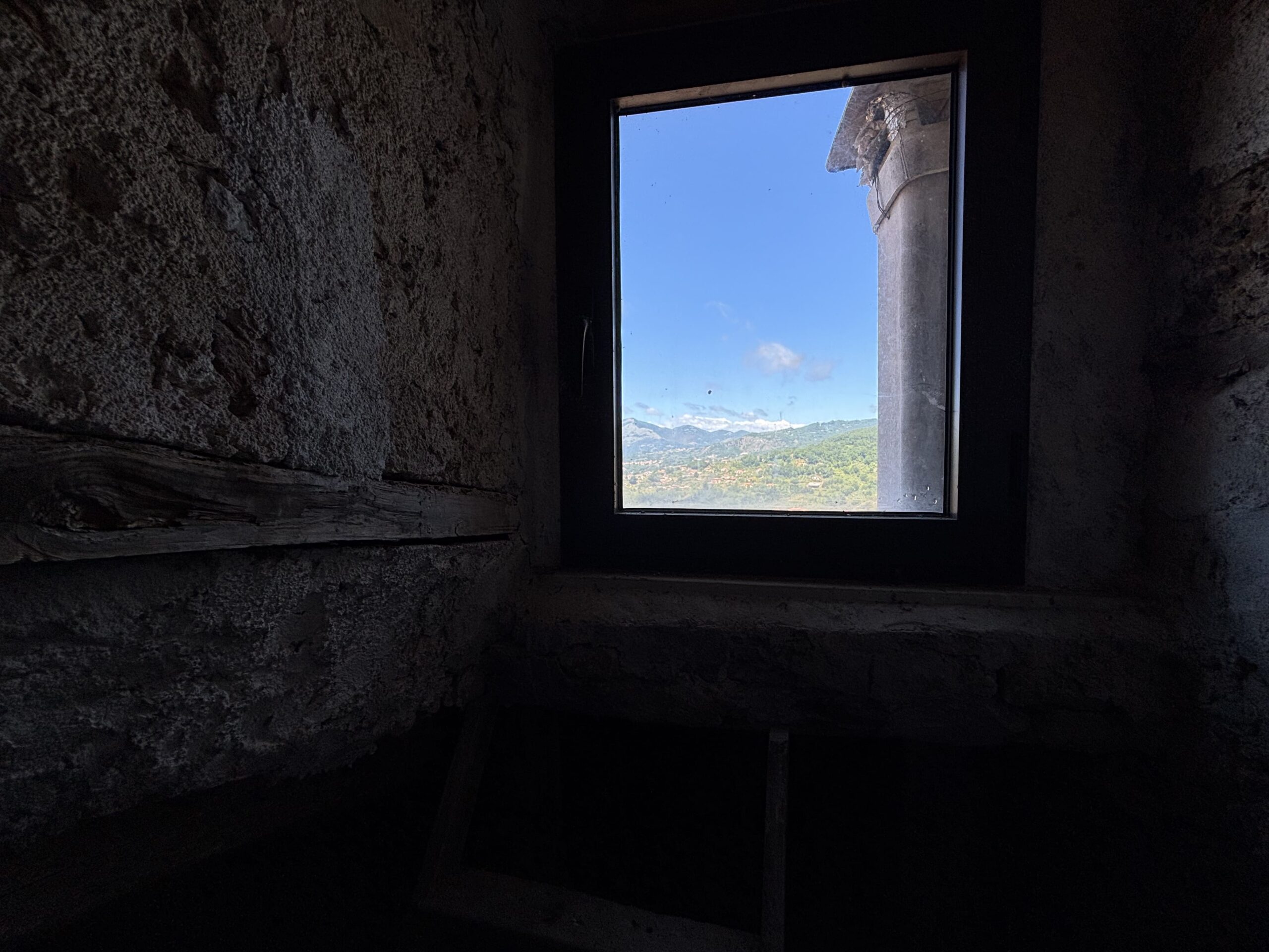 Home to Renovate Lauria - 80m², Garage Carved in Rock, View of Monte Arno Basilicata.