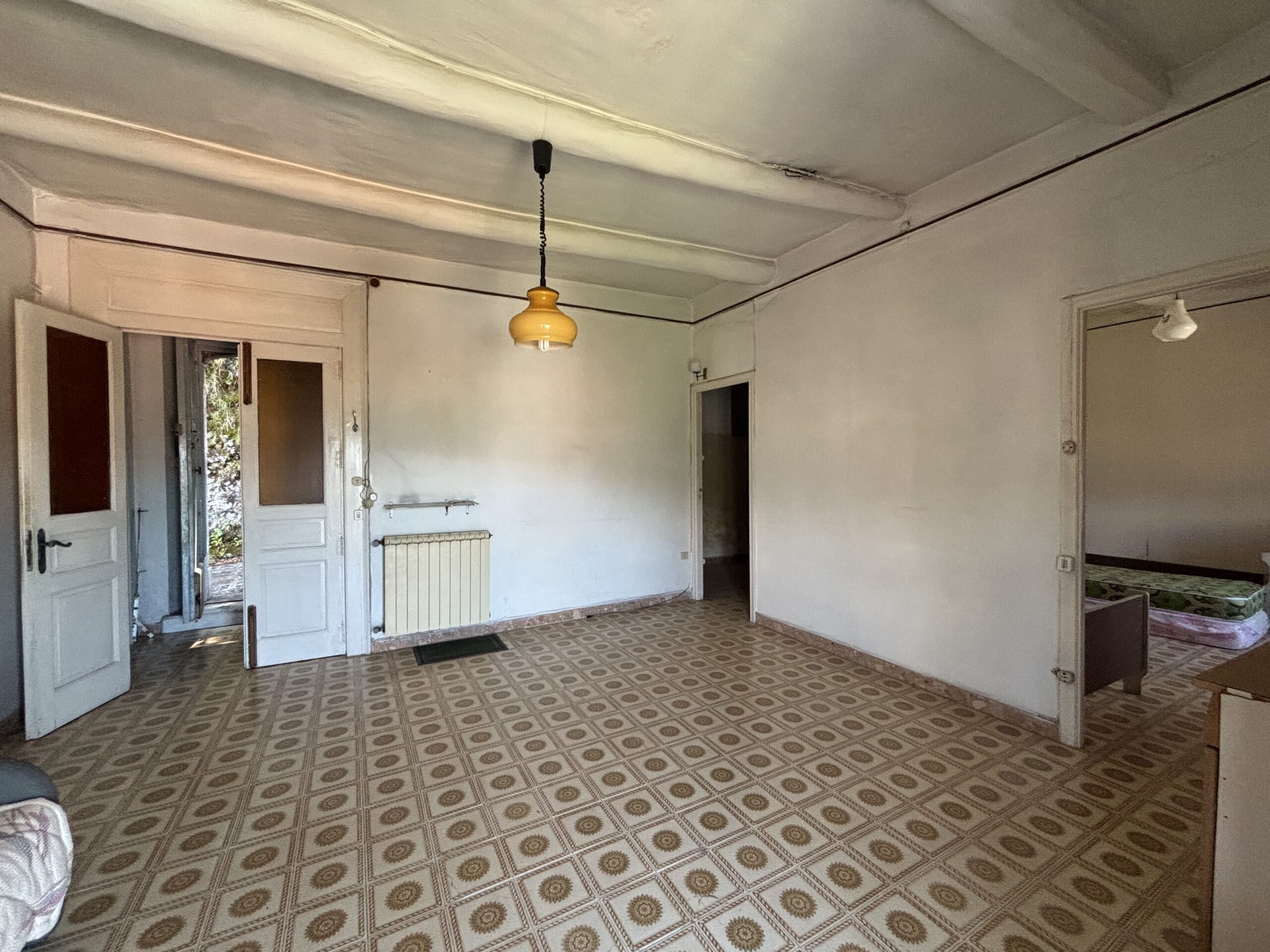 Home to Renovate Lauria - 80m², Garage Carved in Rock, View of Monte Arno Basilicata.