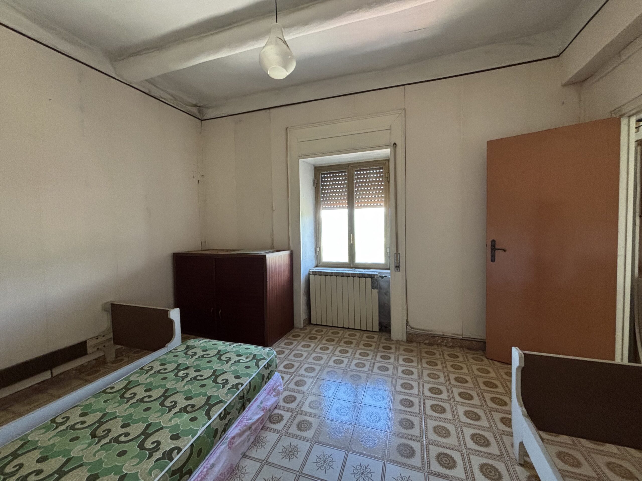 Home to Renovate Lauria - 80m², Garage Carved in Rock, View of Monte Arno Basilicata.