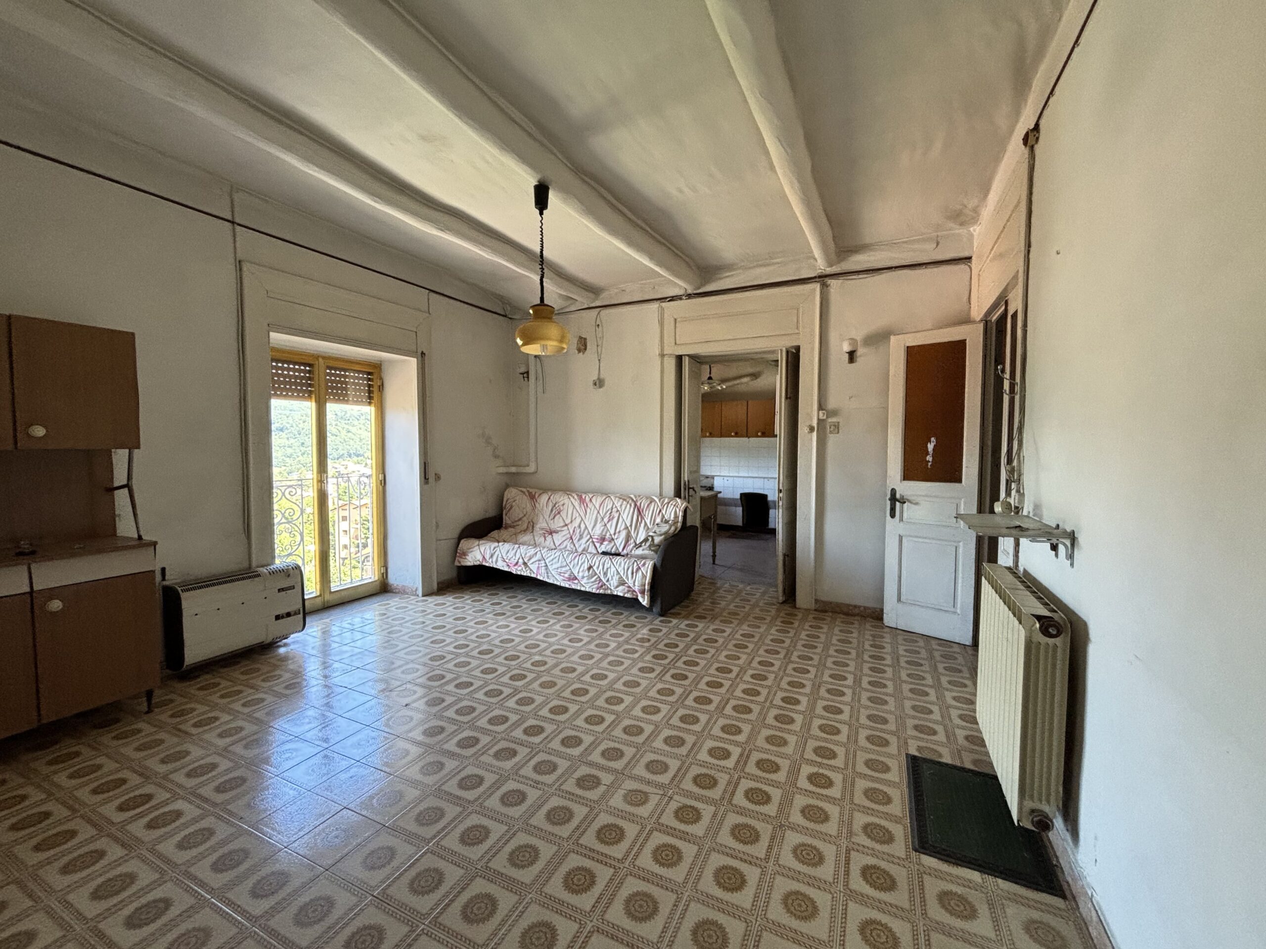 Home to Renovate Lauria - 80m², Garage Carved in Rock, View of Monte Arno Basilicata.