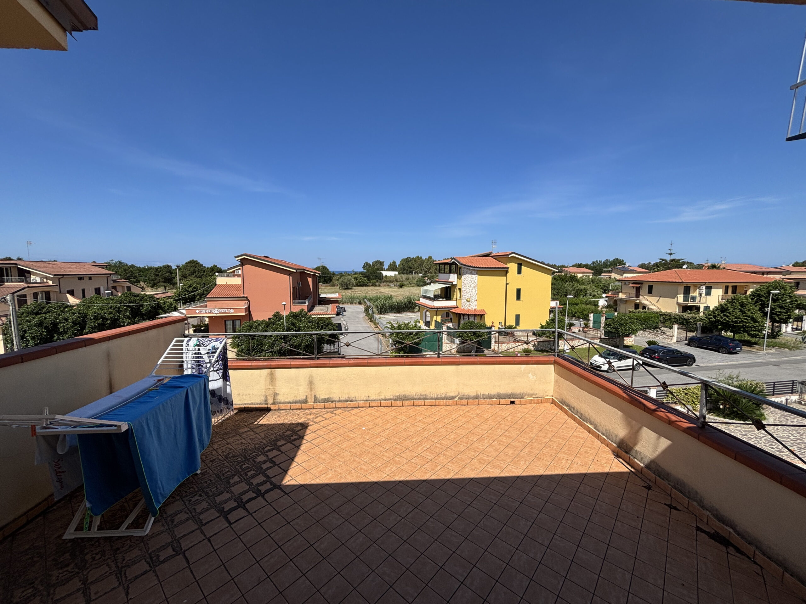 House 140m² Cirella - 100m from the Sea, Garden, 3 Bedrooms and View of the Ruins of Antica Cirella.