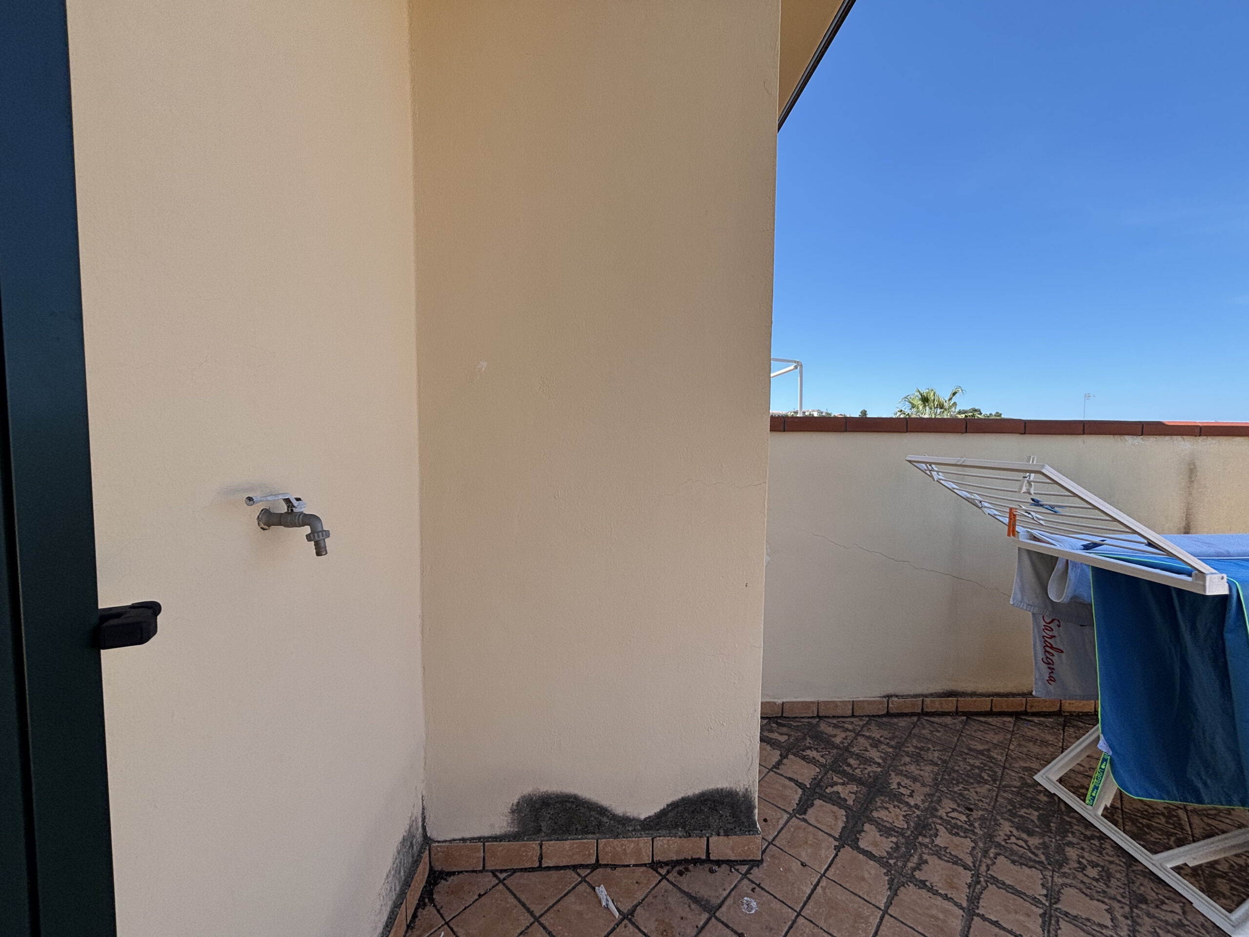 House 140m² Cirella - 100m from the Sea, Garden, 3 Bedrooms and View of the Ruins of Antica Cirella.