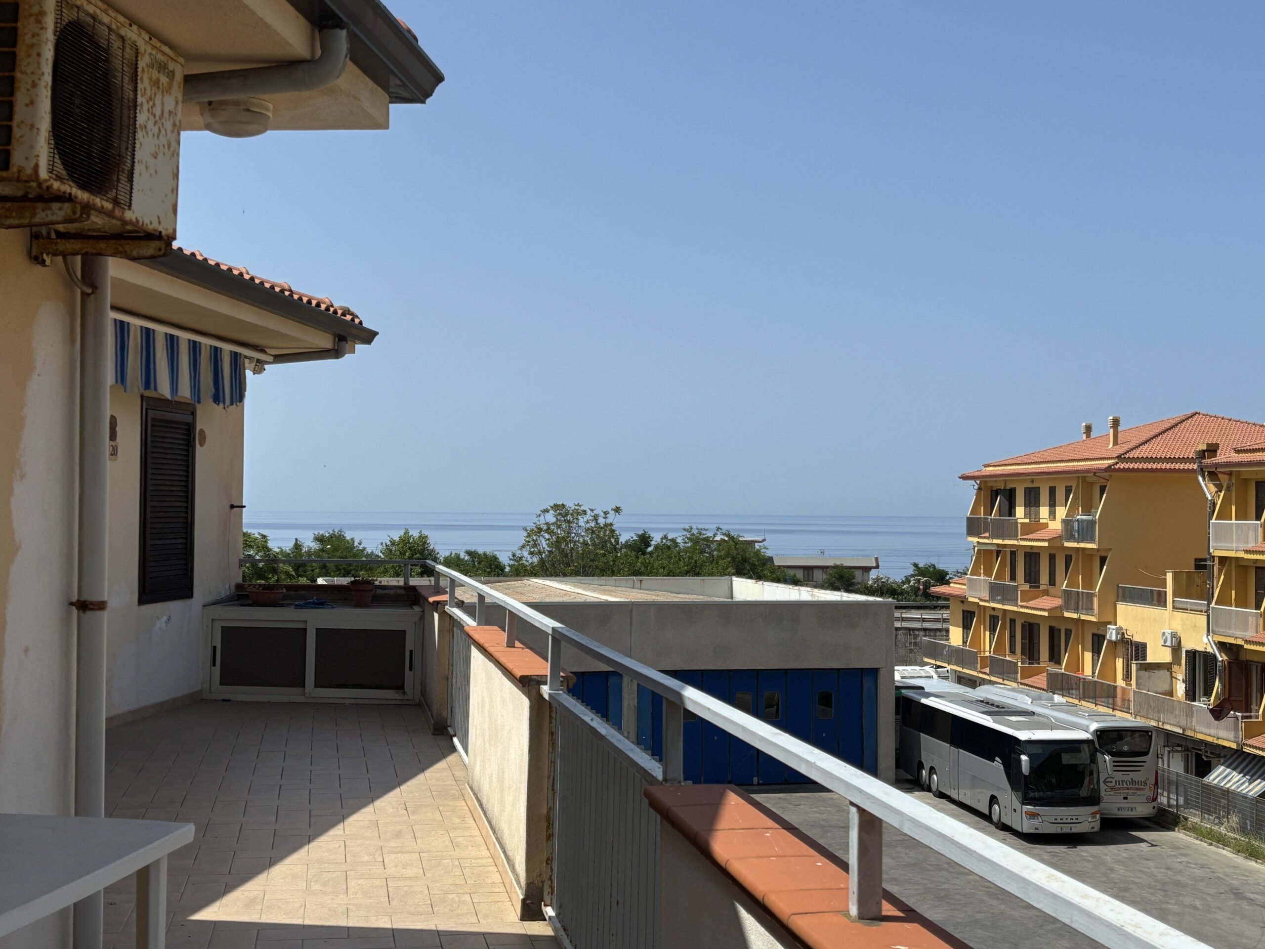 Apartment 100m from the Sea Terme Guardia Piemontese - View, Balcony and Proximity to the Spa of Calabria.