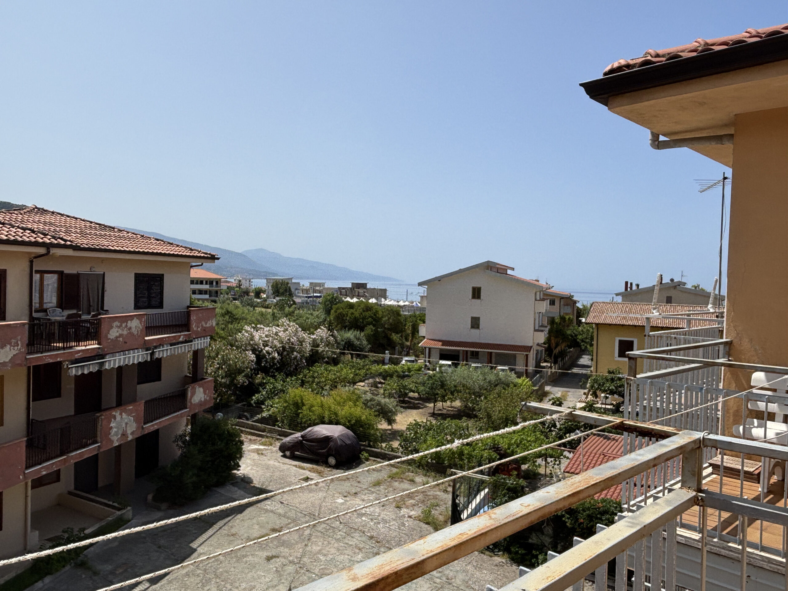 Apartment 100m from the Sea Terme Guardia Piemontese - View, Balcony and Proximity to the Spa of Calabria.