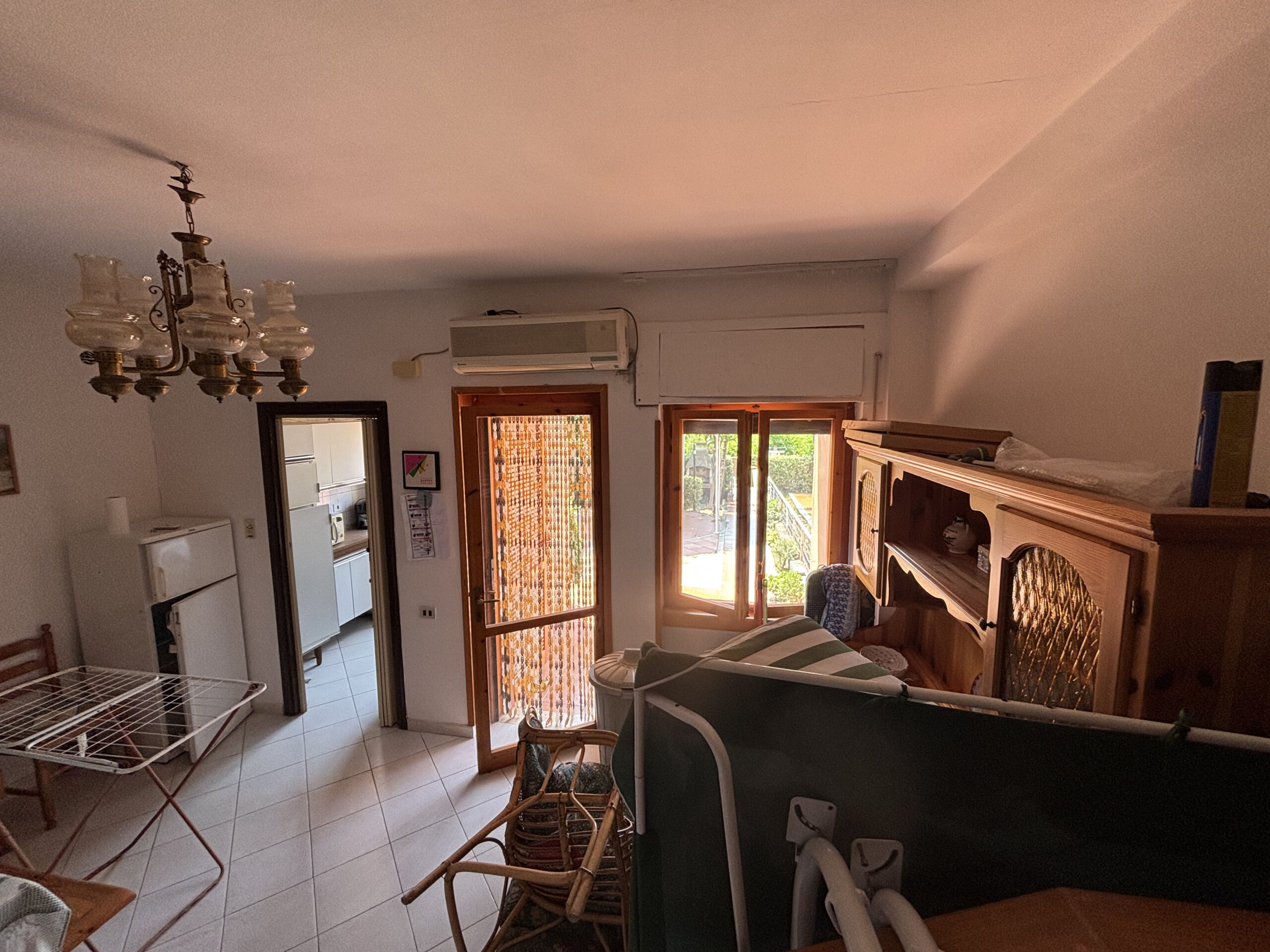 Segmented Villa 120m² - Terme Luigiane, Close to the Sea, Panoramic Terrace and Two Gardens.