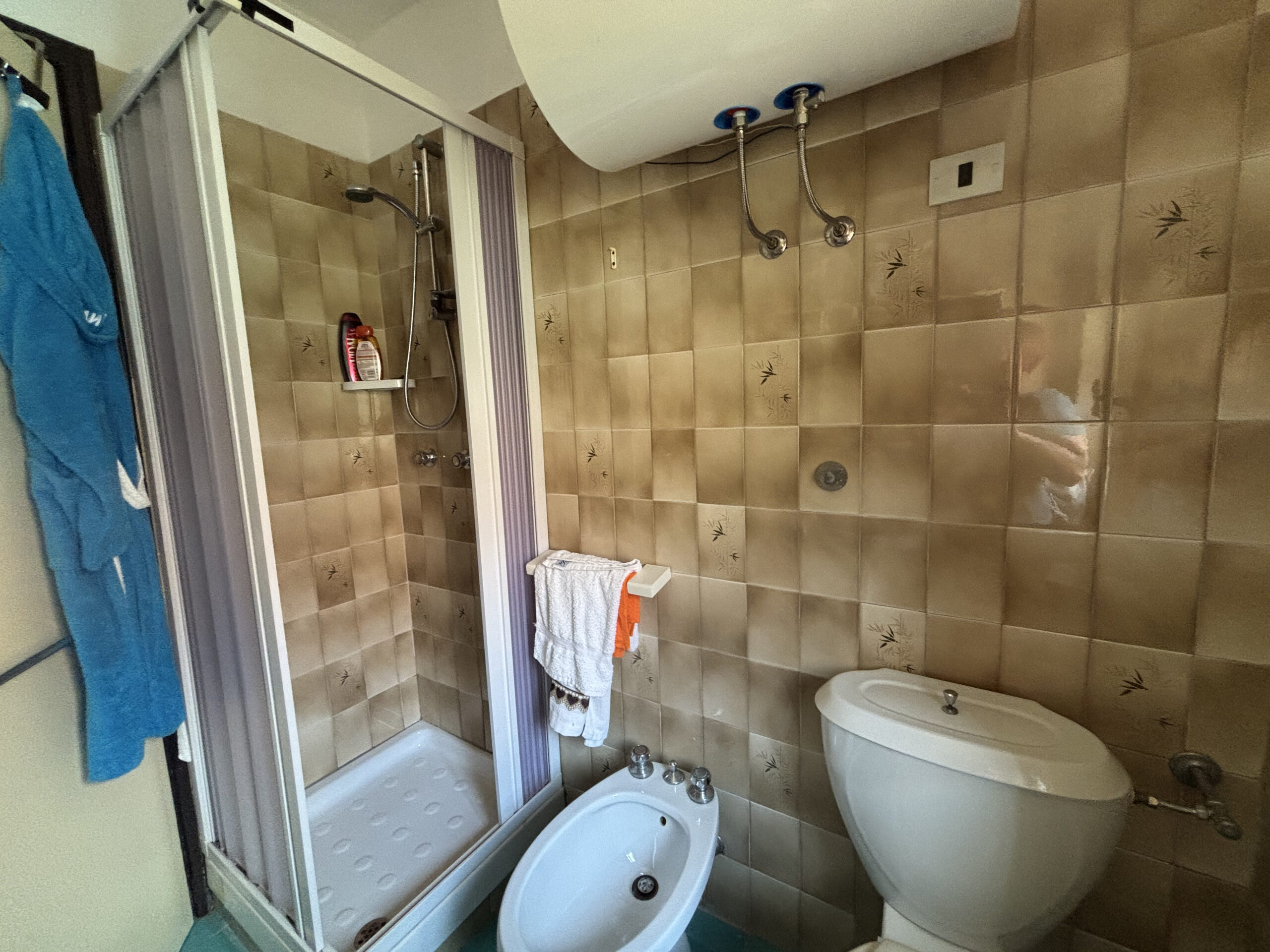 Segmented Villa 120m² - Terme Luigiane, Close to the Sea, Panoramic Terrace and Two Gardens.