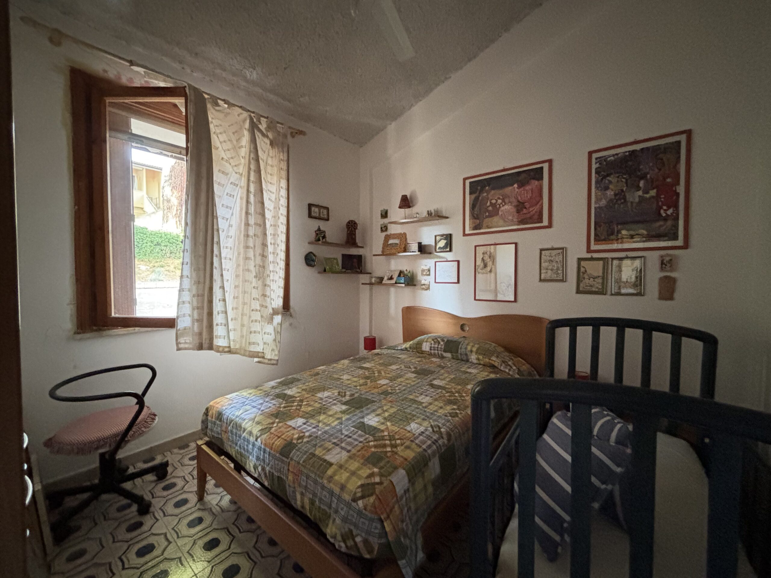 Apartment in San Lucido - sea view, terrace, ready to move in.