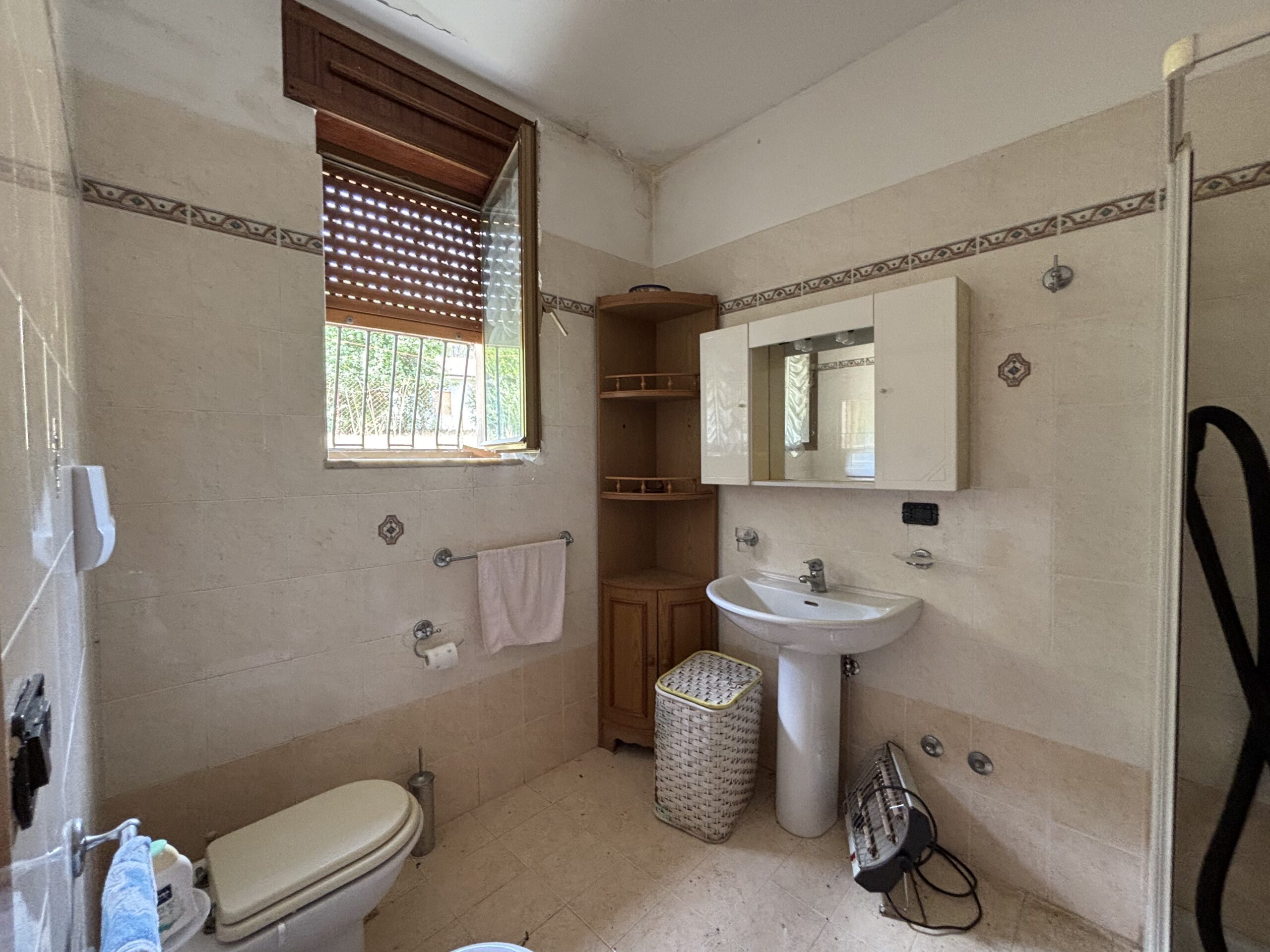 Nemoli Appennino Lucano House - Quiet House with Earth, Farm Buildings, Basilicata Fireplaces.