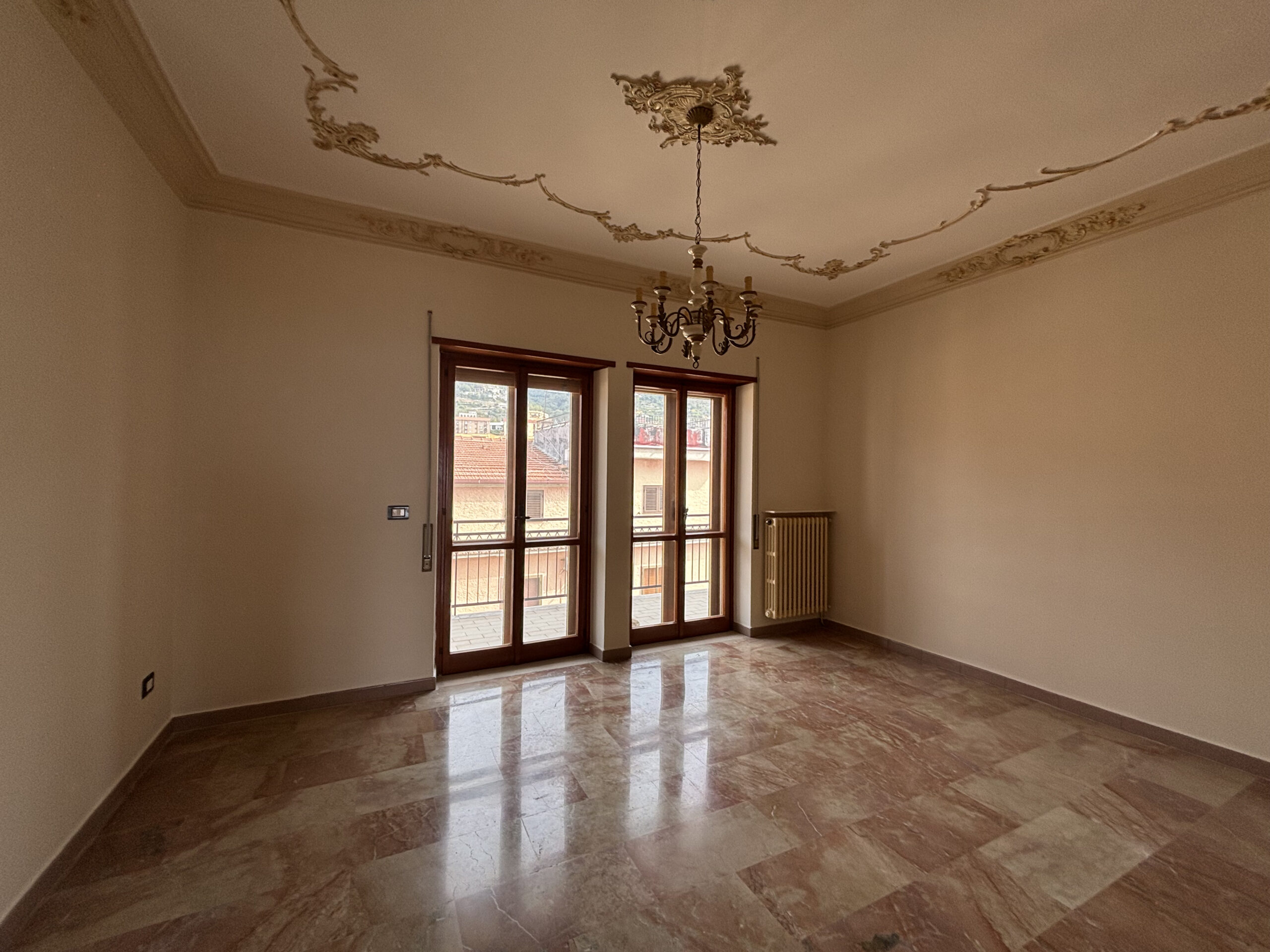 Luxurious Paola Centre Apartment - Attic (Sottotetto) for Adaptation, Balconies and Private Garage.