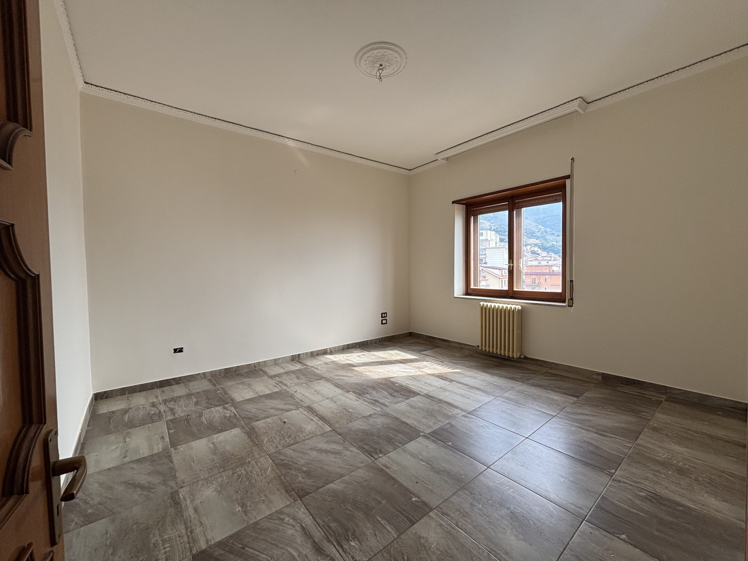 Luxurious Paola Centre Apartment - Attic (Sottotetto) for Adaptation, Balconies and Private Garage.