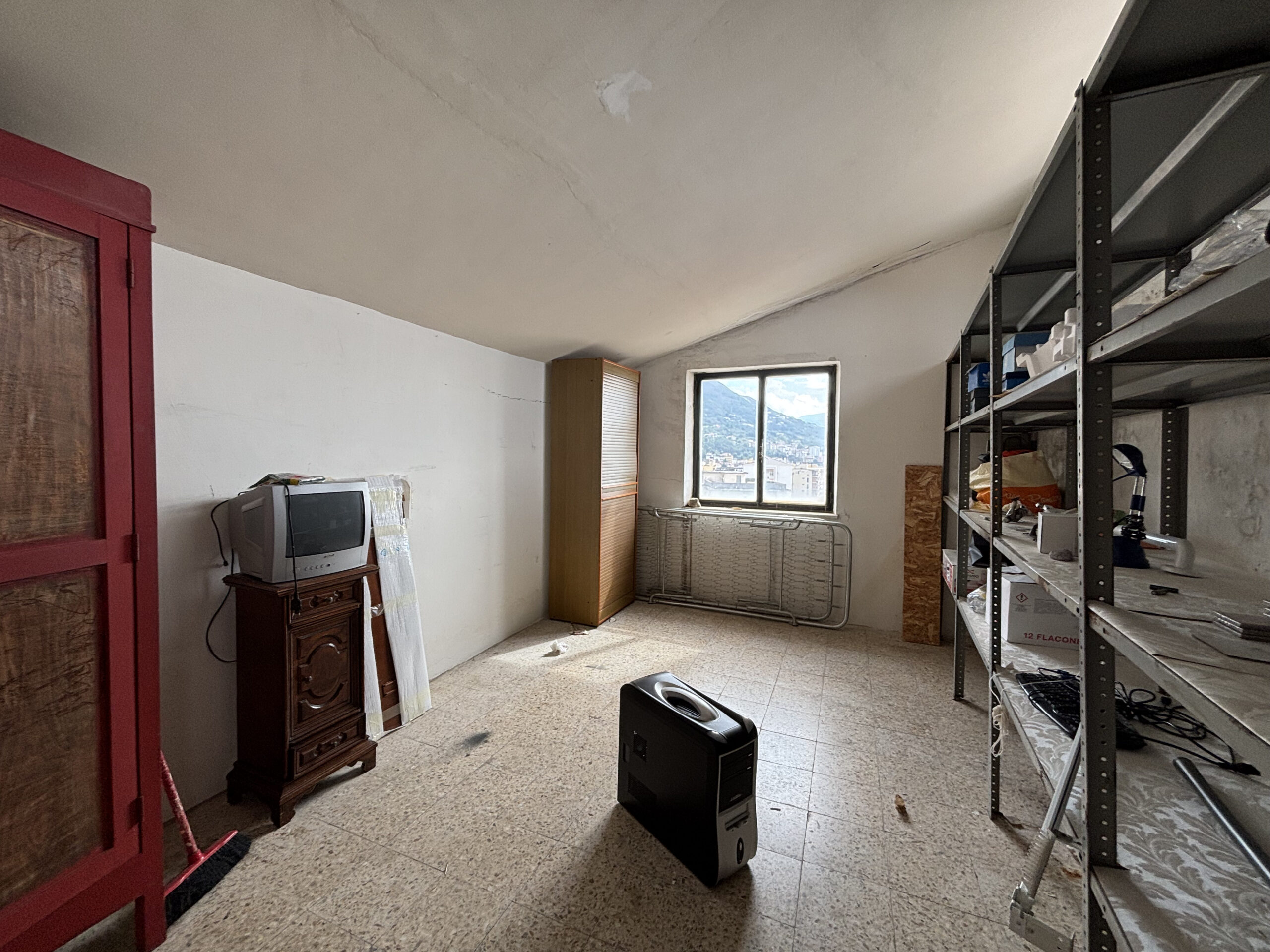 Luxurious Paola Centre Apartment - Attic (Sottotetto) for Adaptation, Balconies and Private Garage.