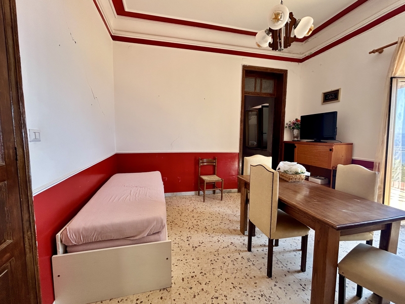 Home for Renovation Acquappesa Historic Centre - Sea View, 1km to the Beach, B&B Investment.