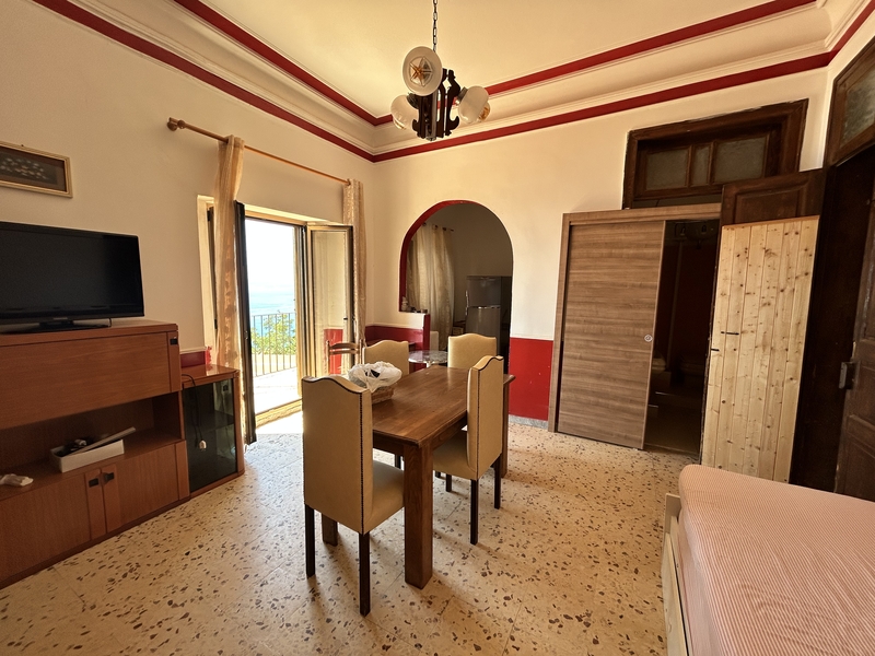 Home for Renovation Acquappesa Historic Centre - Sea View, 1km to the Beach, B&B Investment.