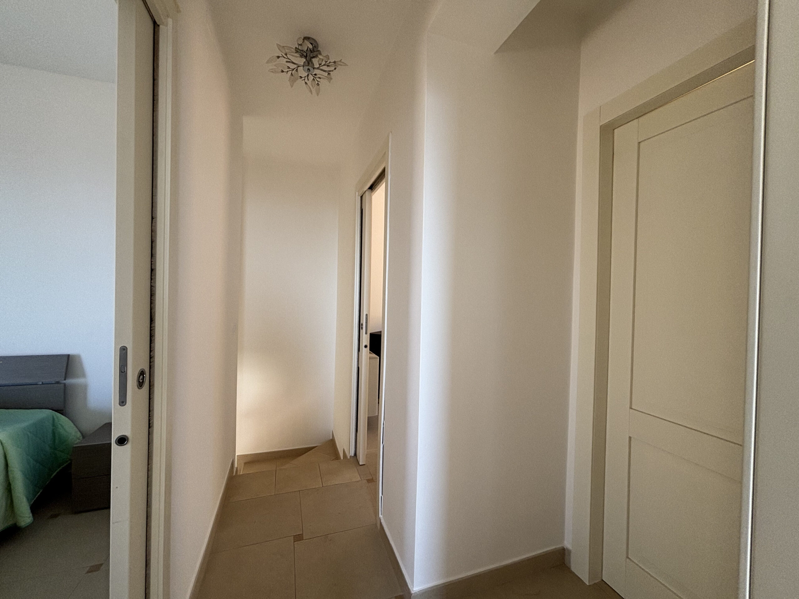 Villa with panoramic sea views in Diamante.