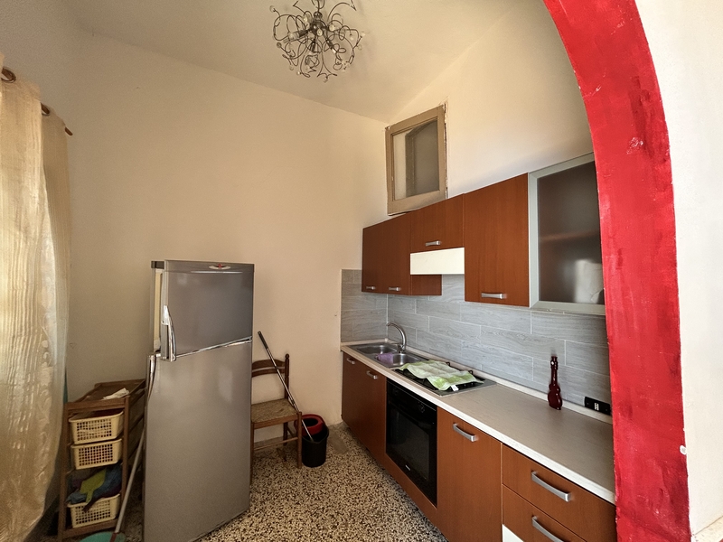 Home for Renovation Acquappesa Historic Centre - Sea View, 1km to the Beach, B&B Investment.