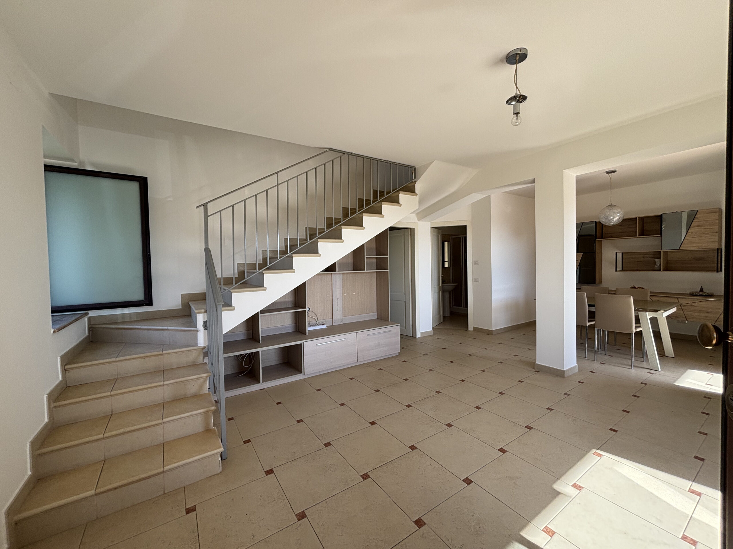 Villa with panoramic sea views in Diamante.