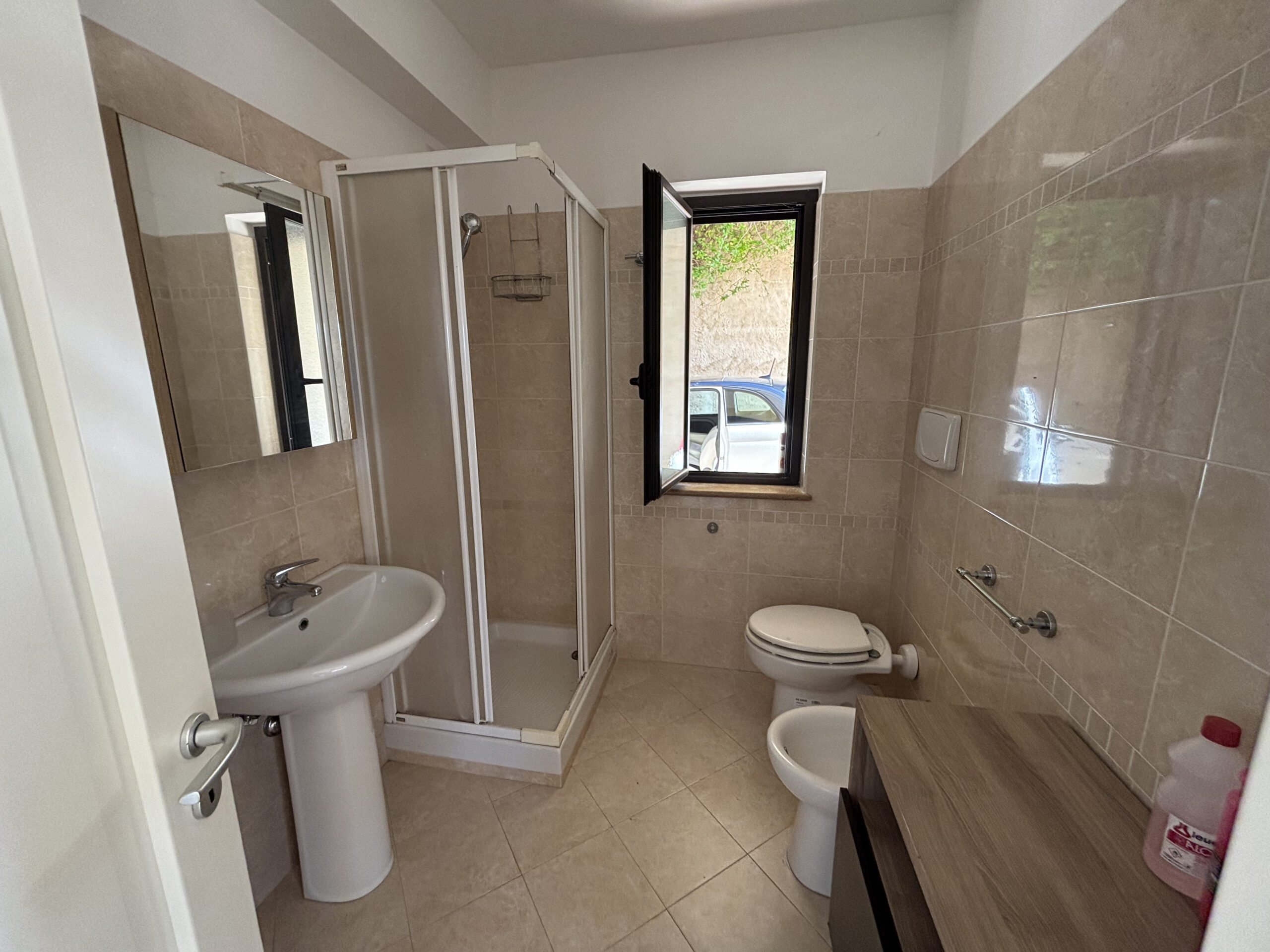 Villa with panoramic sea views in Diamante.