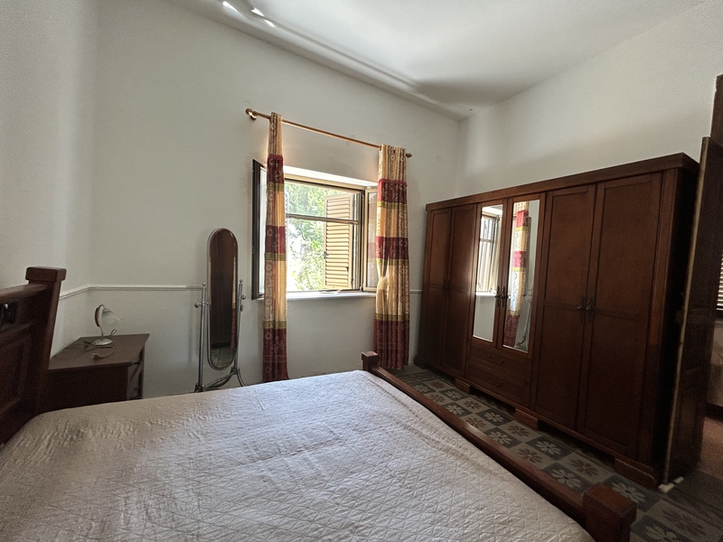 Home for Renovation Acquappesa Historic Centre - Sea View, 1km to the Beach, B&B Investment.