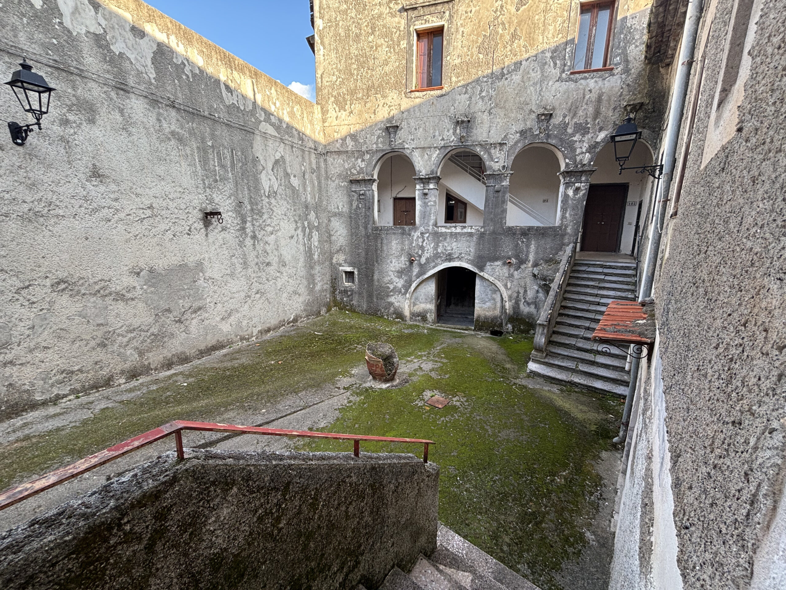 Home for Major Renovation Tortora - Sea and Dino Island View - 150m² Rustica Calabria.