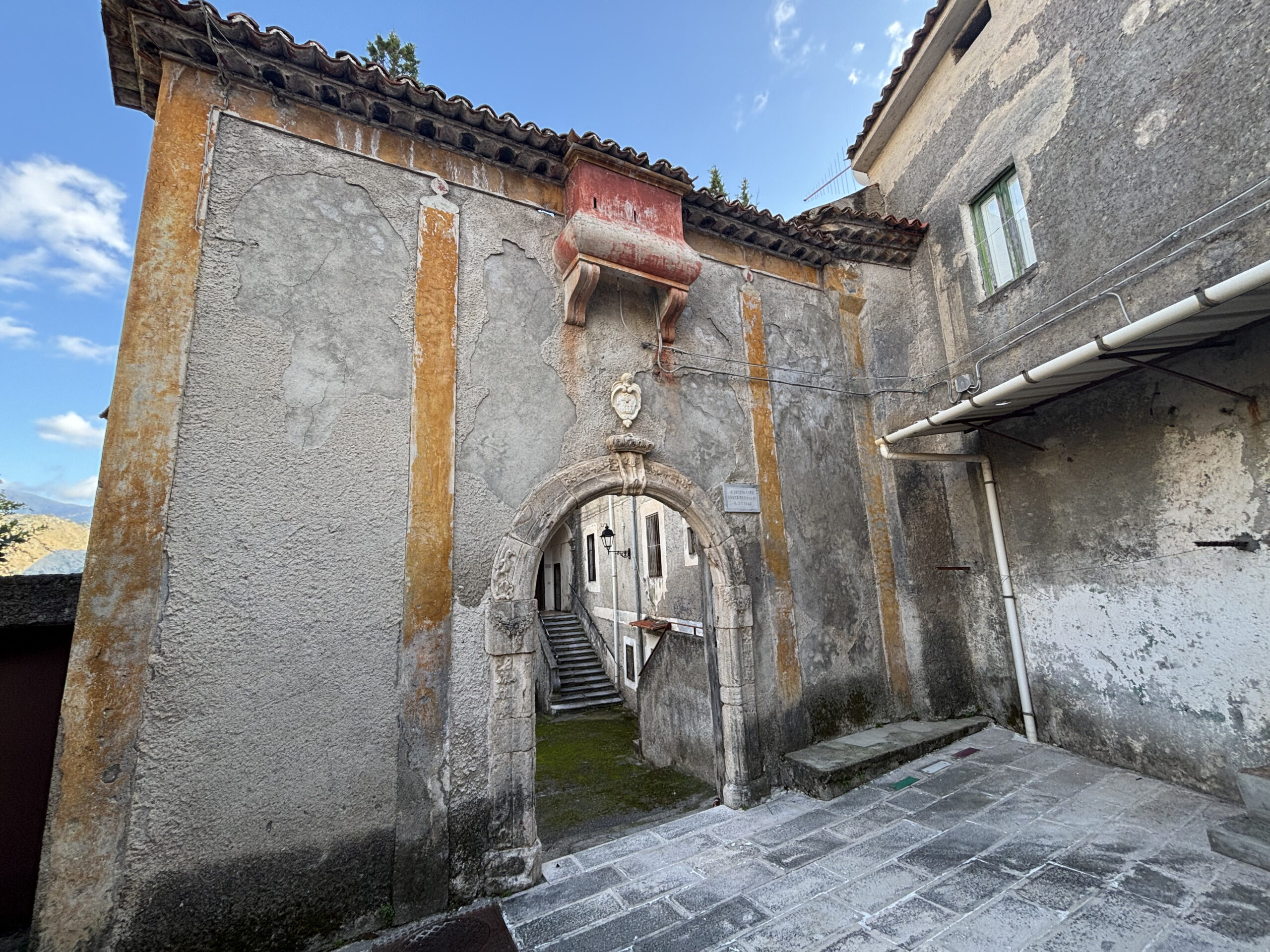 Home for Major Renovation Tortora - Sea and Dino Island View - 150m² Rustica Calabria.