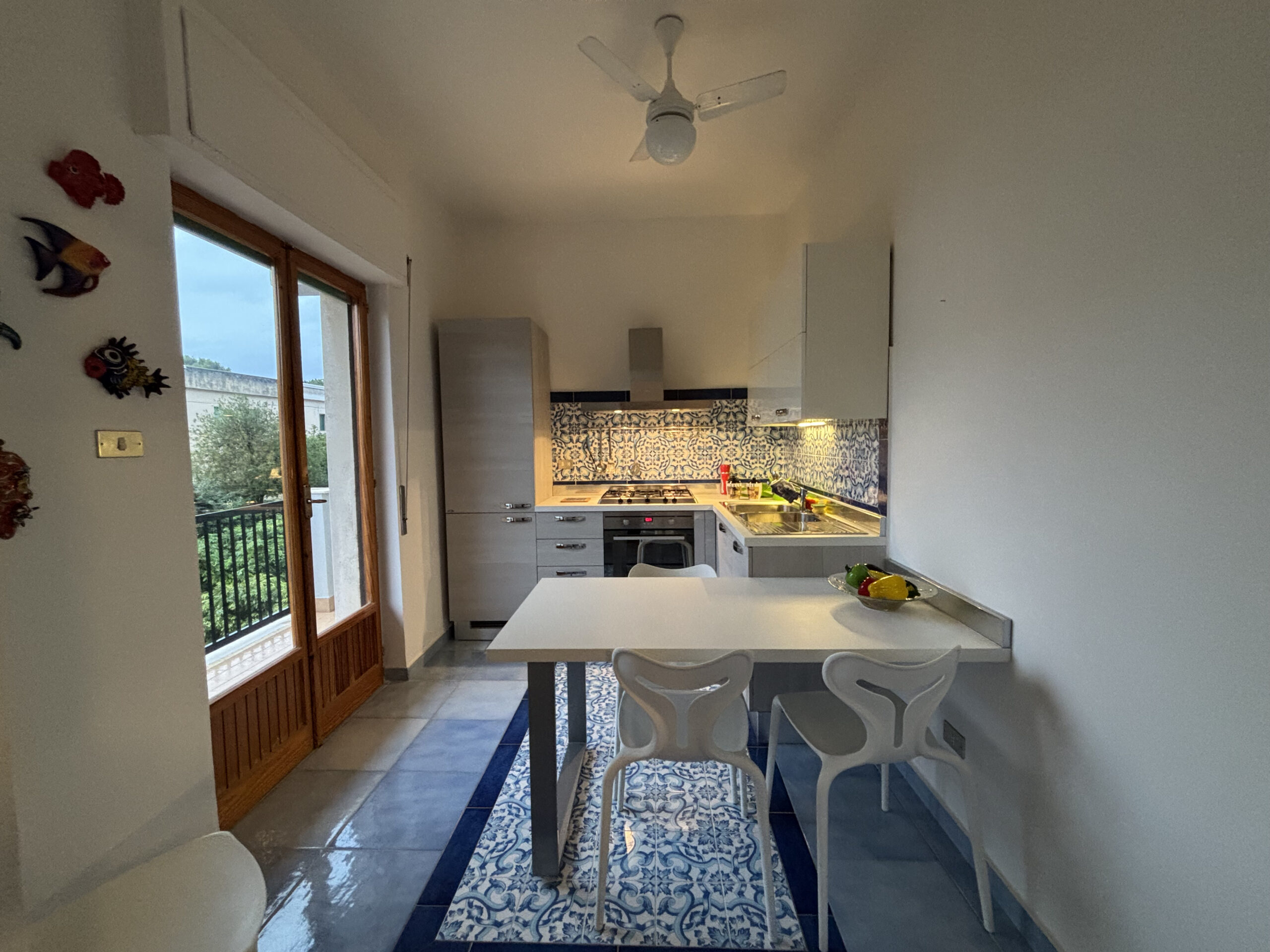 Luxurious Apartment 50m from the Sea - Torremezzo (100m²), 3 Bedrooms, Vietresi Calabria tiles.